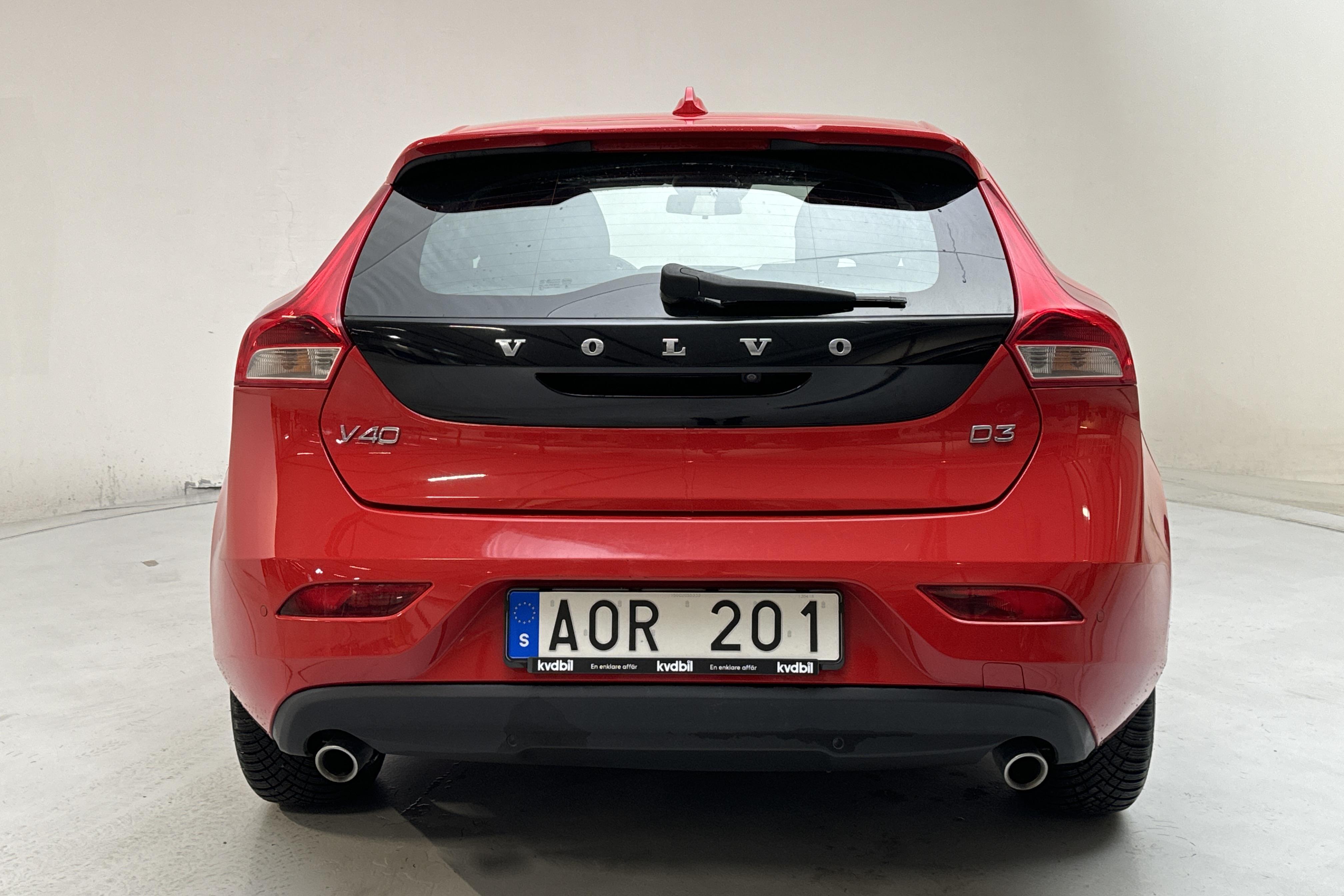 Volvo V40 D3 (150hk) - 196 410 km - Automatic - red - 2013