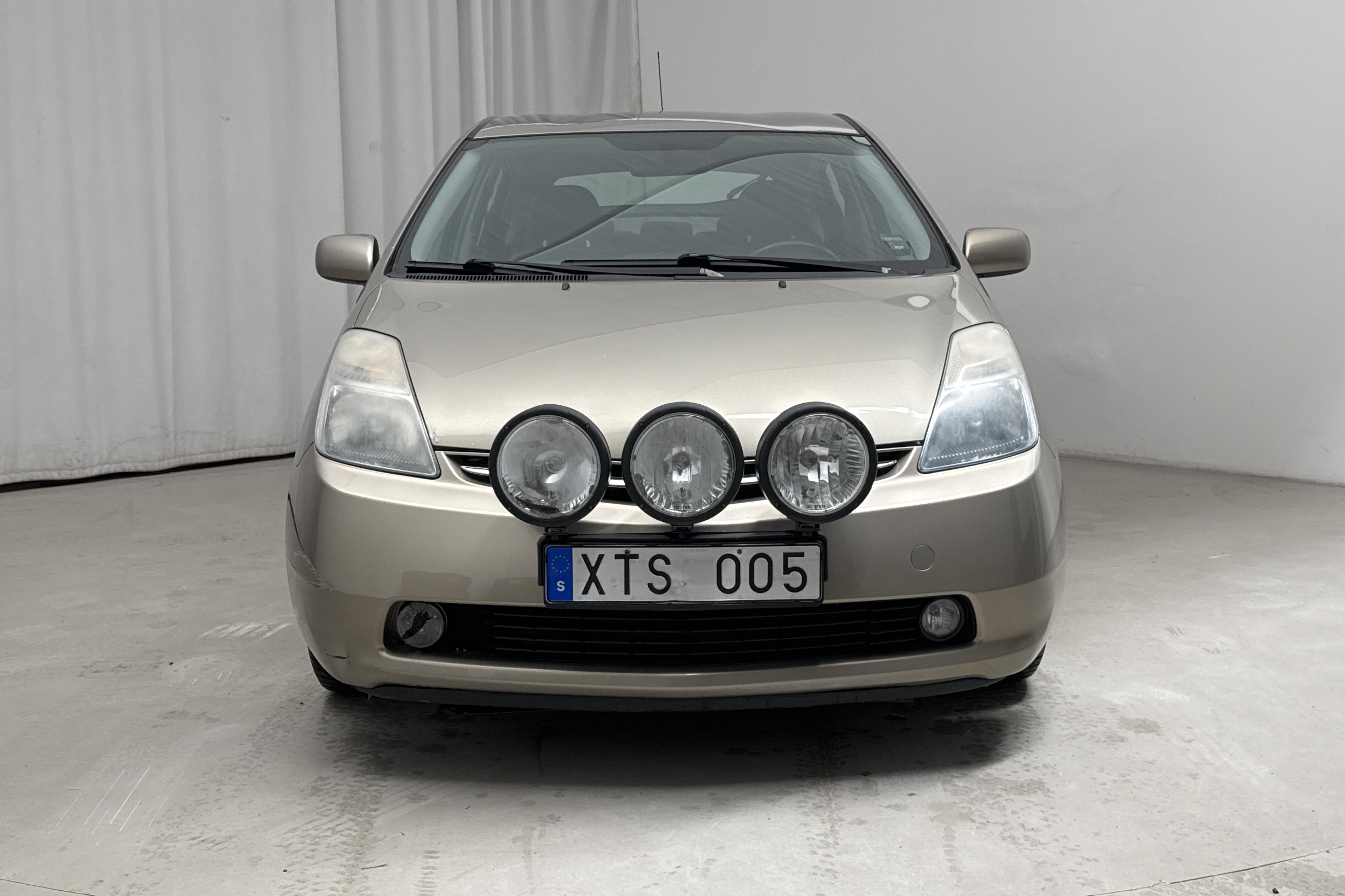 Toyota Prius 1.5 Hybrid (78hk) - 272 940 km - Automatyczna - Light Brown - 2006