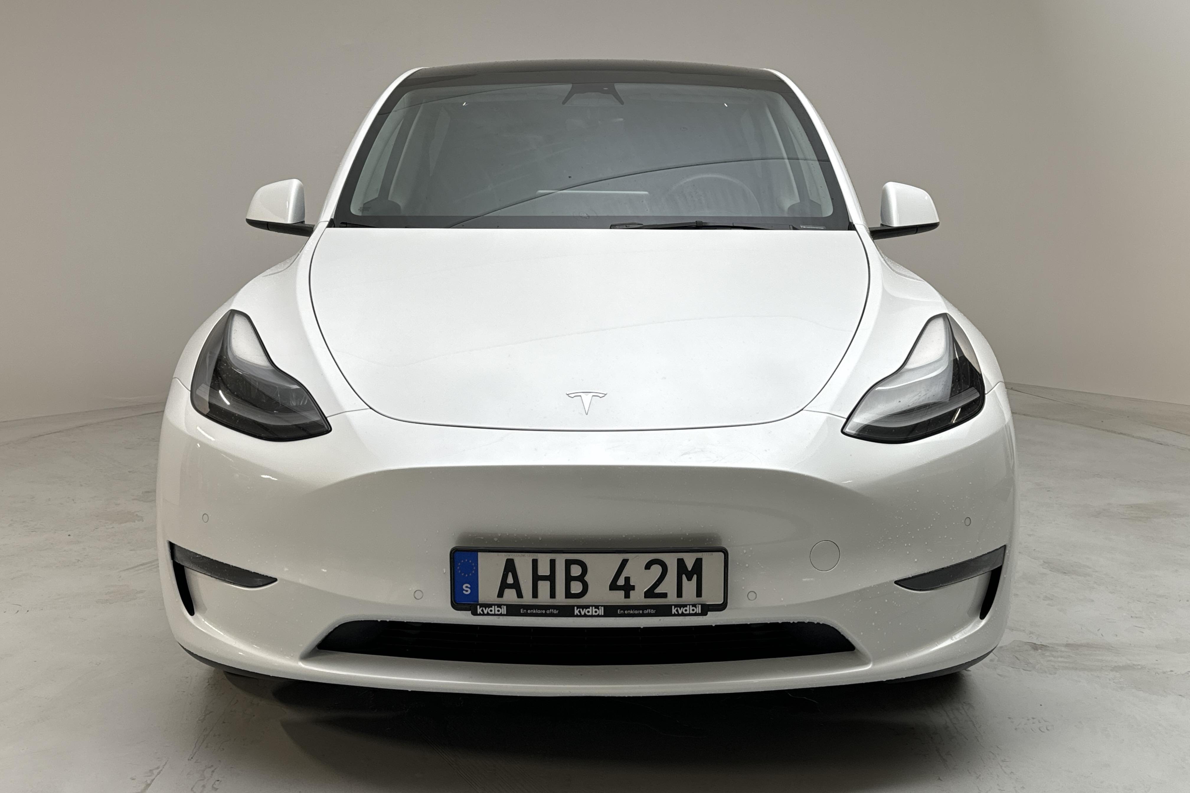 Tesla Model Y Long Range Dual Motor AWD - 8 375 mil - Automat - vit - 2021