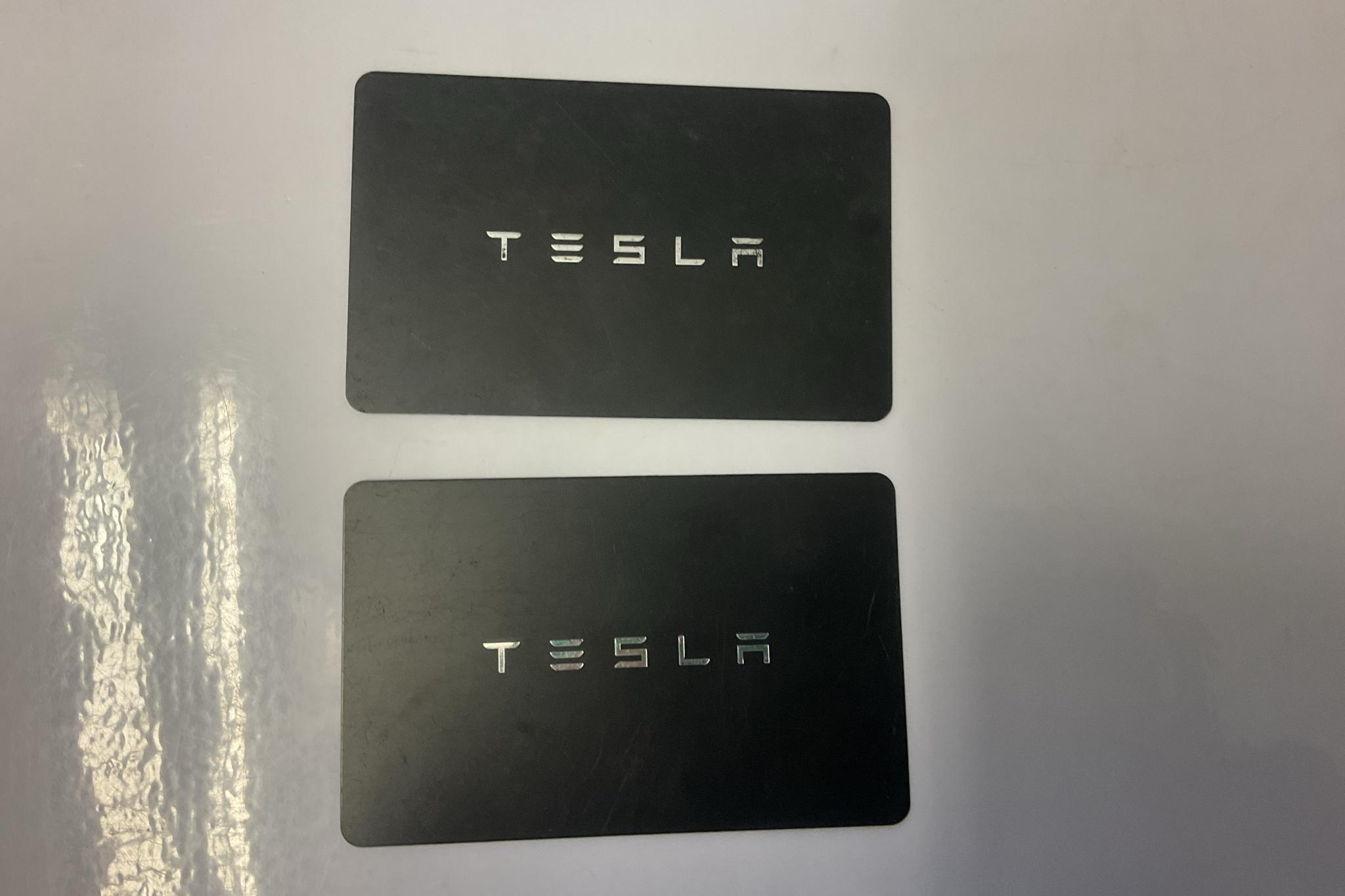 Tesla Model Y Long Range Dual Motor AWD - 8 375 mil - Automat - vit - 2021