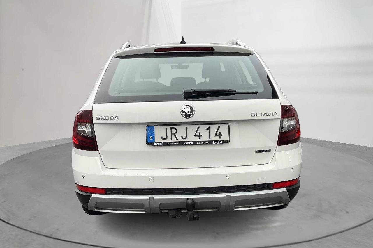 Skoda Octavia Scout II 2.0 TDI 4X4 (150hk) - 155 110 km - Manualna - biały - 2018