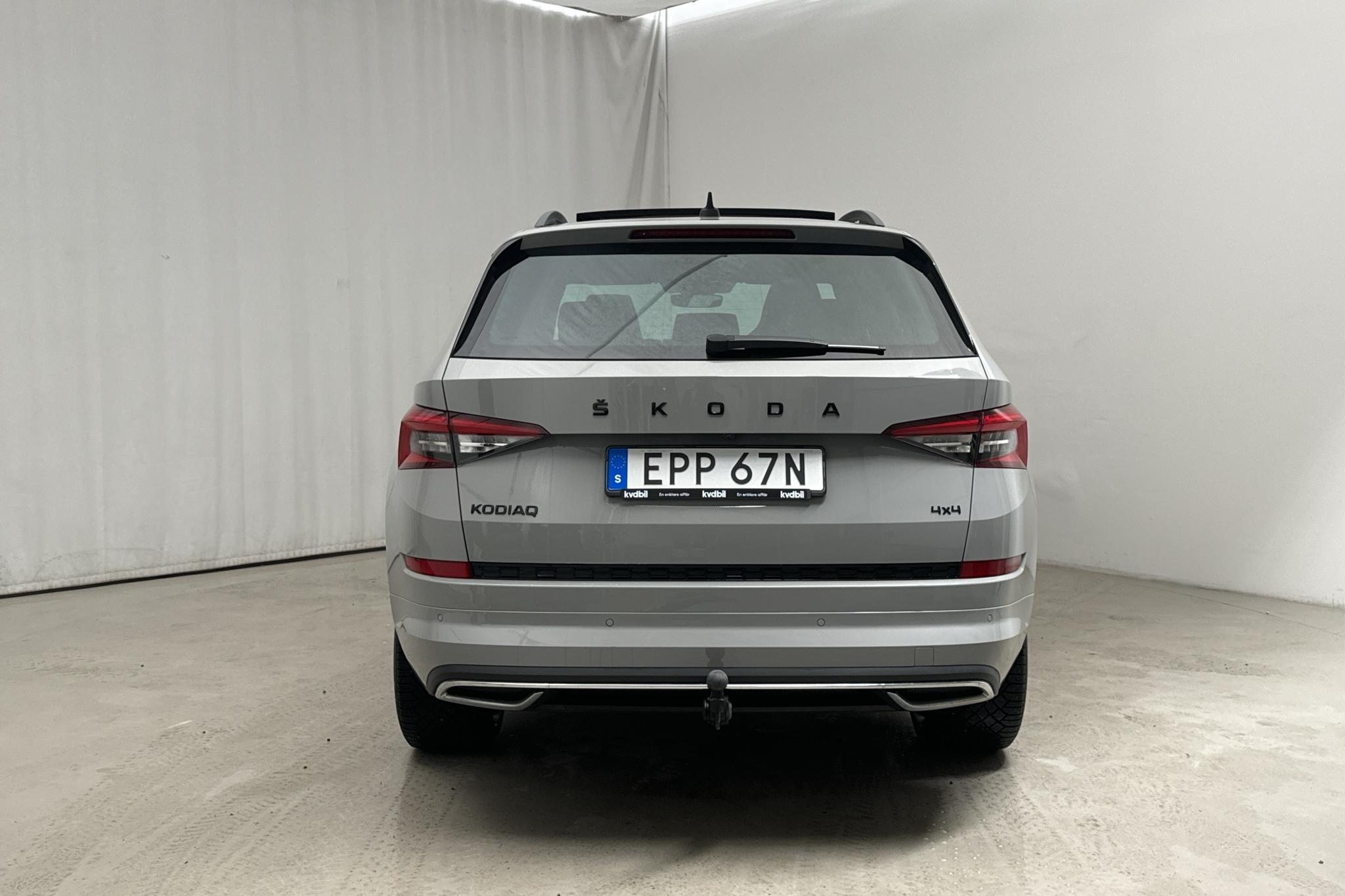 Skoda Kodiaq 2.0 TSI 4X4 (190hk) - 9 865 mil - Automat - grå - 2020