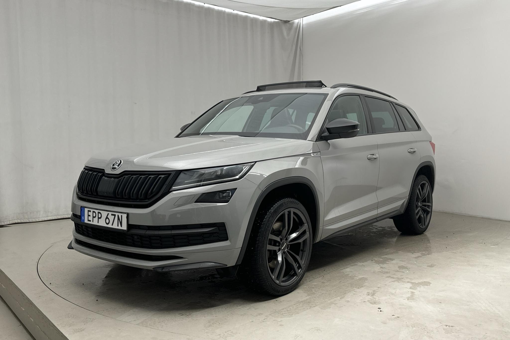 Skoda Kodiaq 2.0 TSI 4X4 (190hk) - 9 865 mil - Automat - grå - 2020