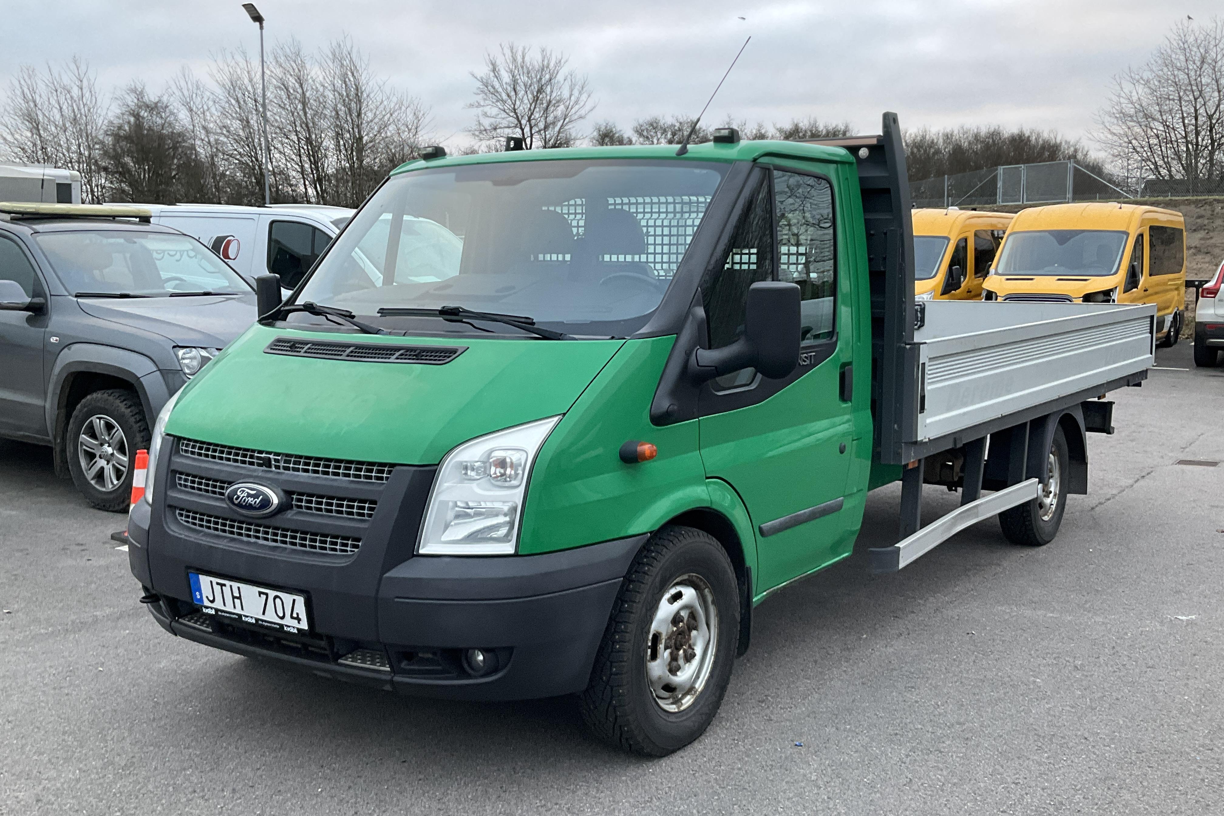 Ford Transit 350 2.2 TDCi Pickup (140hk) - 16 192 mil - Manuell - grön - 2014