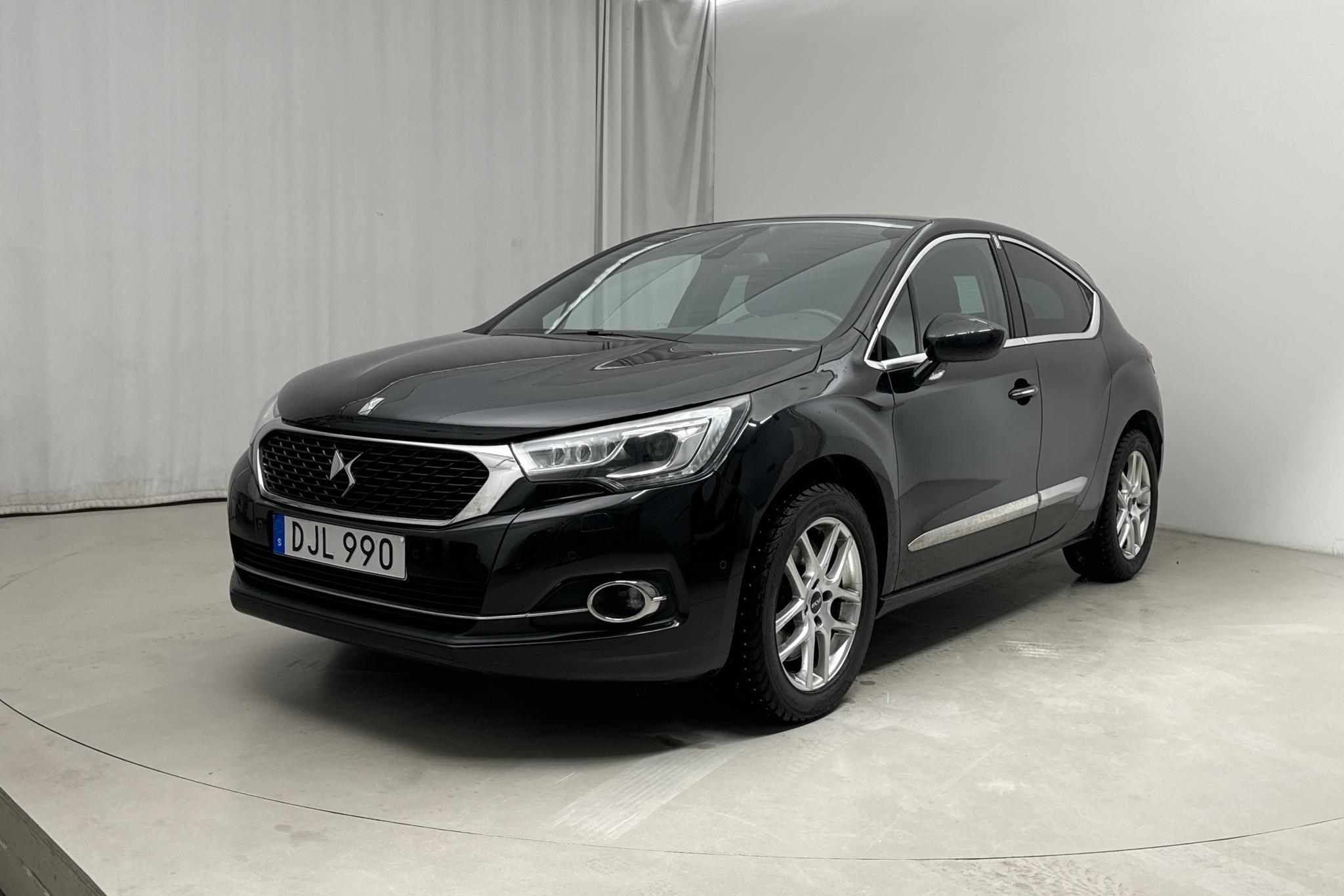 Citroen DS4 THP (210hk) - 10 868 mil - Manuell - svart - 2016