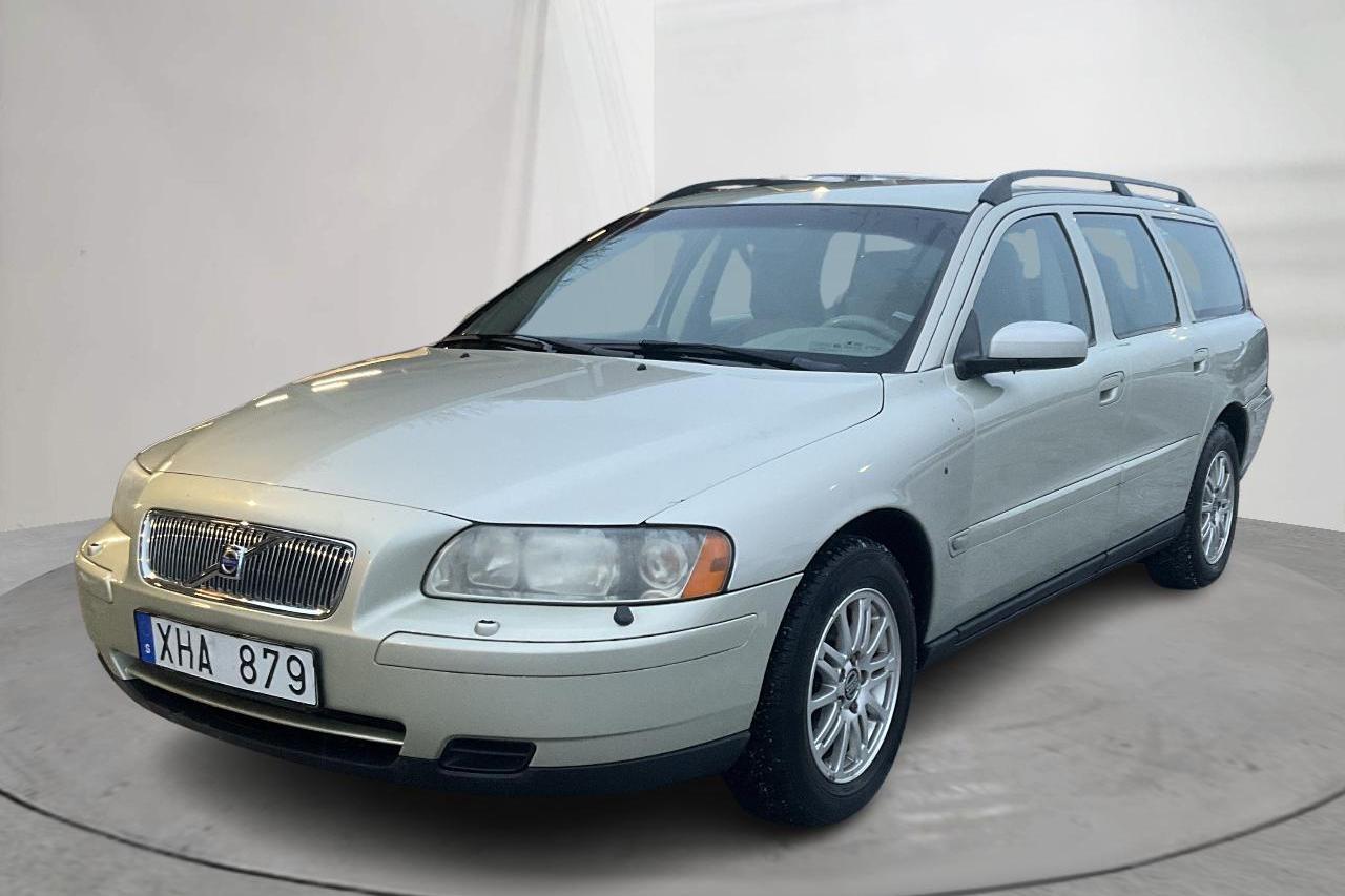 Volvo V70 2.4 (140hk) - 17 589 mil - Manuell - Light Brown - 2006