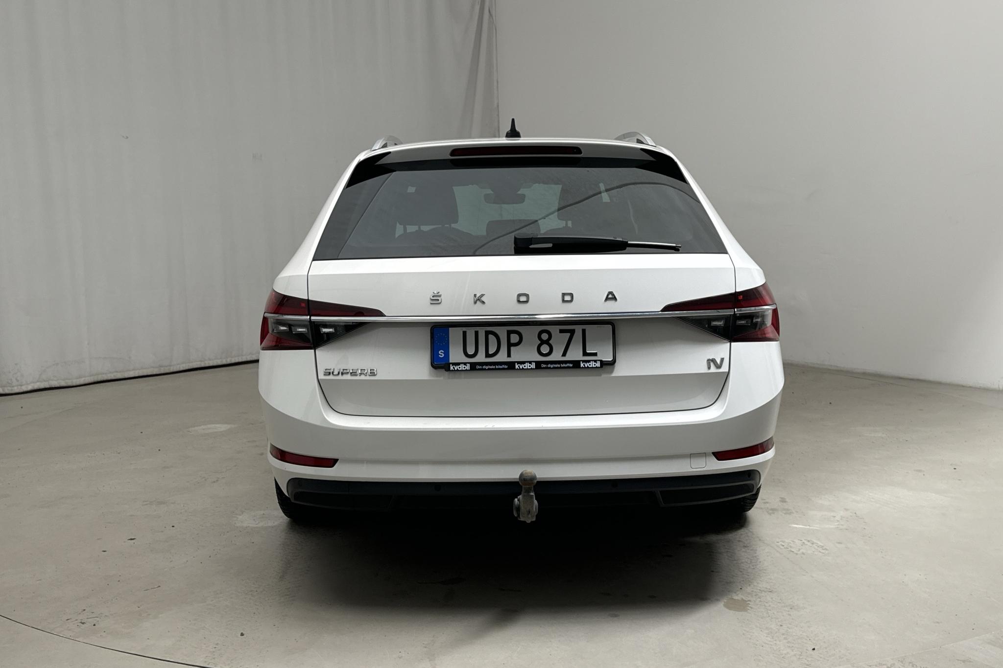 Skoda Superb 1.4 TSI PHEV Kombi (218hk) - 68 800 km - Automatic - white - 2020