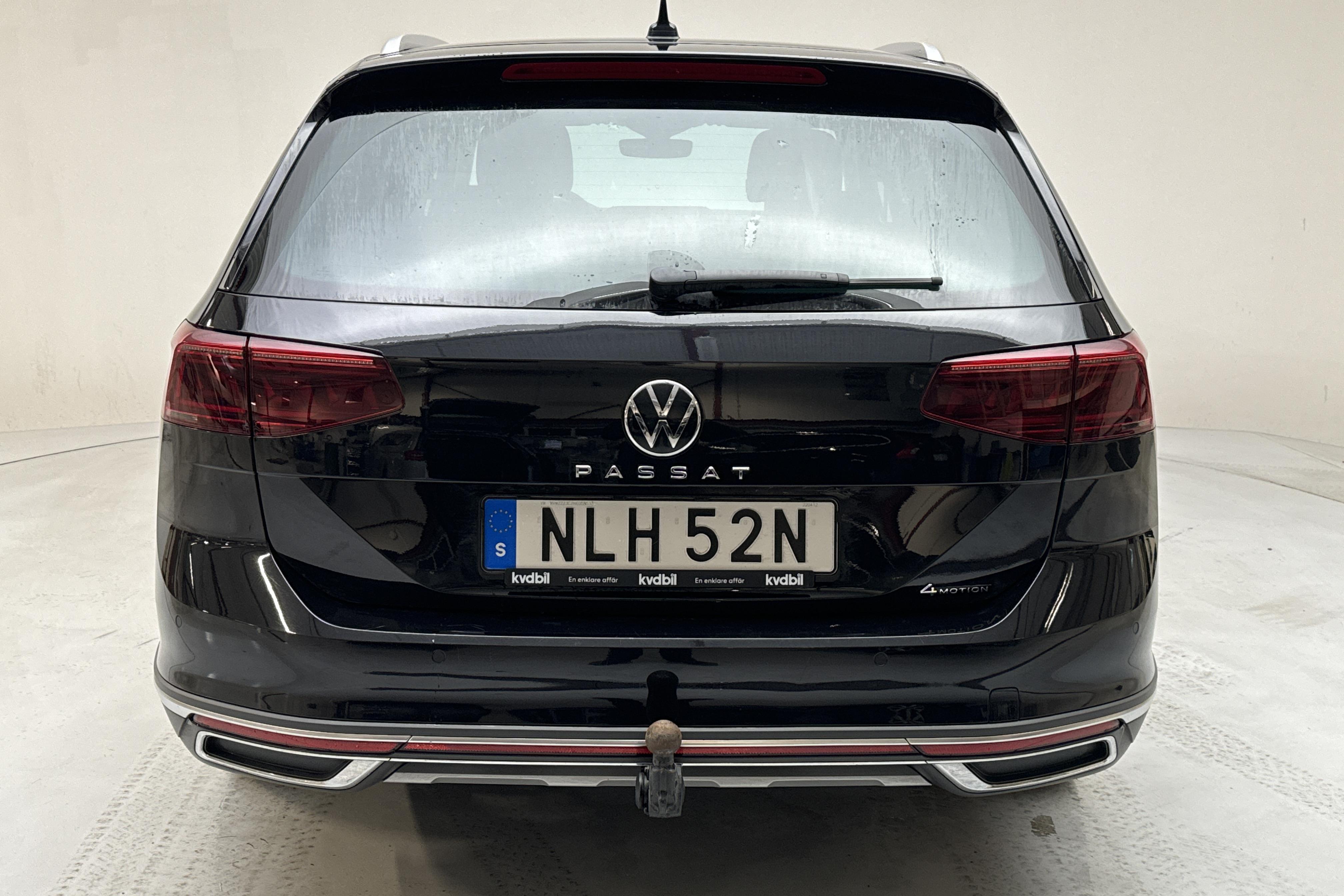 VW Passat Alltrack 2.0 TDI Sportscombi 4Motion (200hk) - 12 771 mil - Automat - svart - 2022