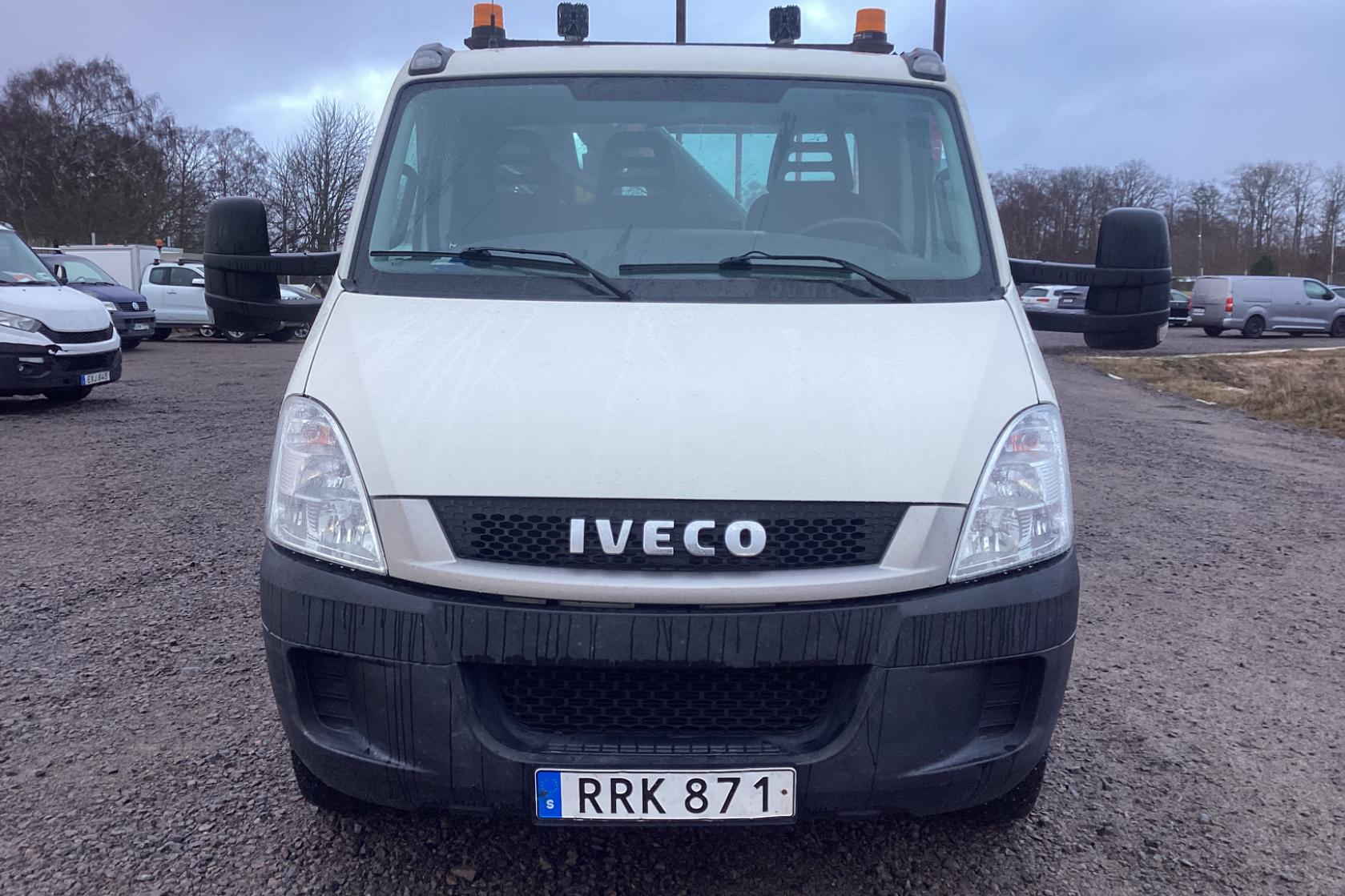 IVECO C70A00 - 112 709 km - Käsitsi - valge - 2011