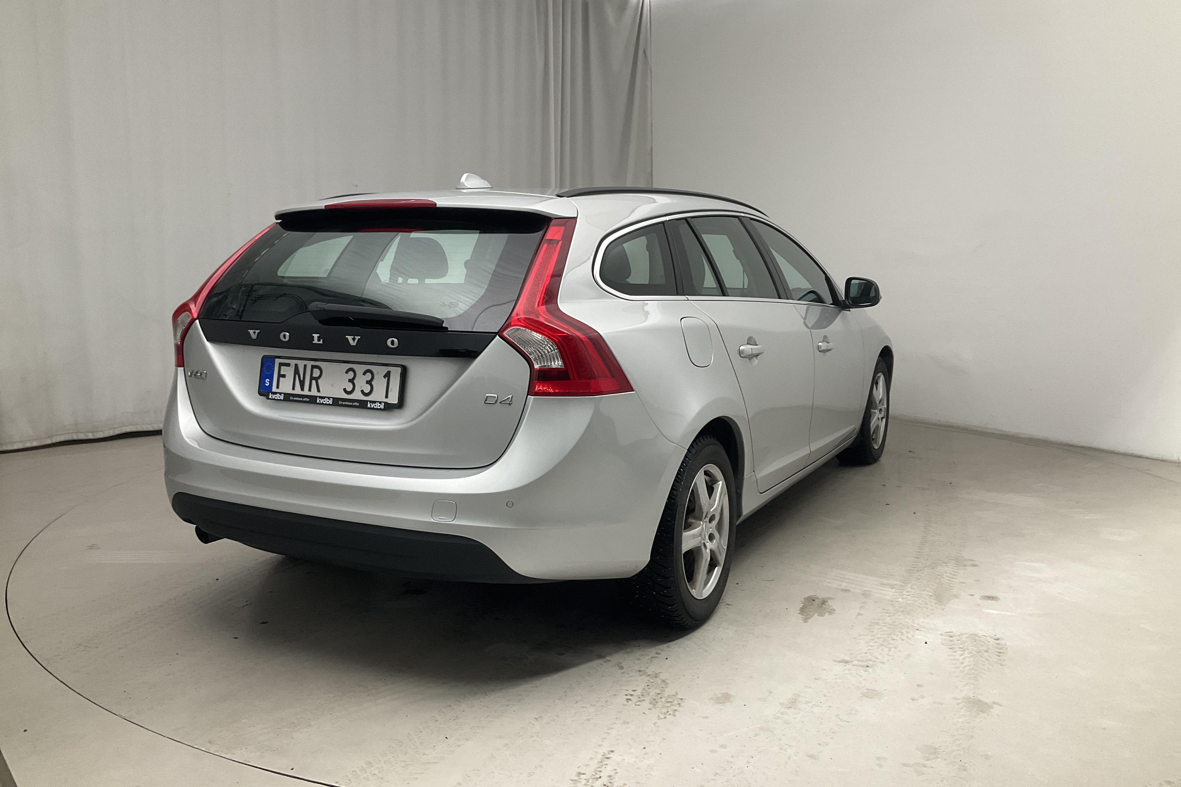 Volvo V60 D4 (163hk) - 15 949 mil - Manuell - Light Grey - 2013