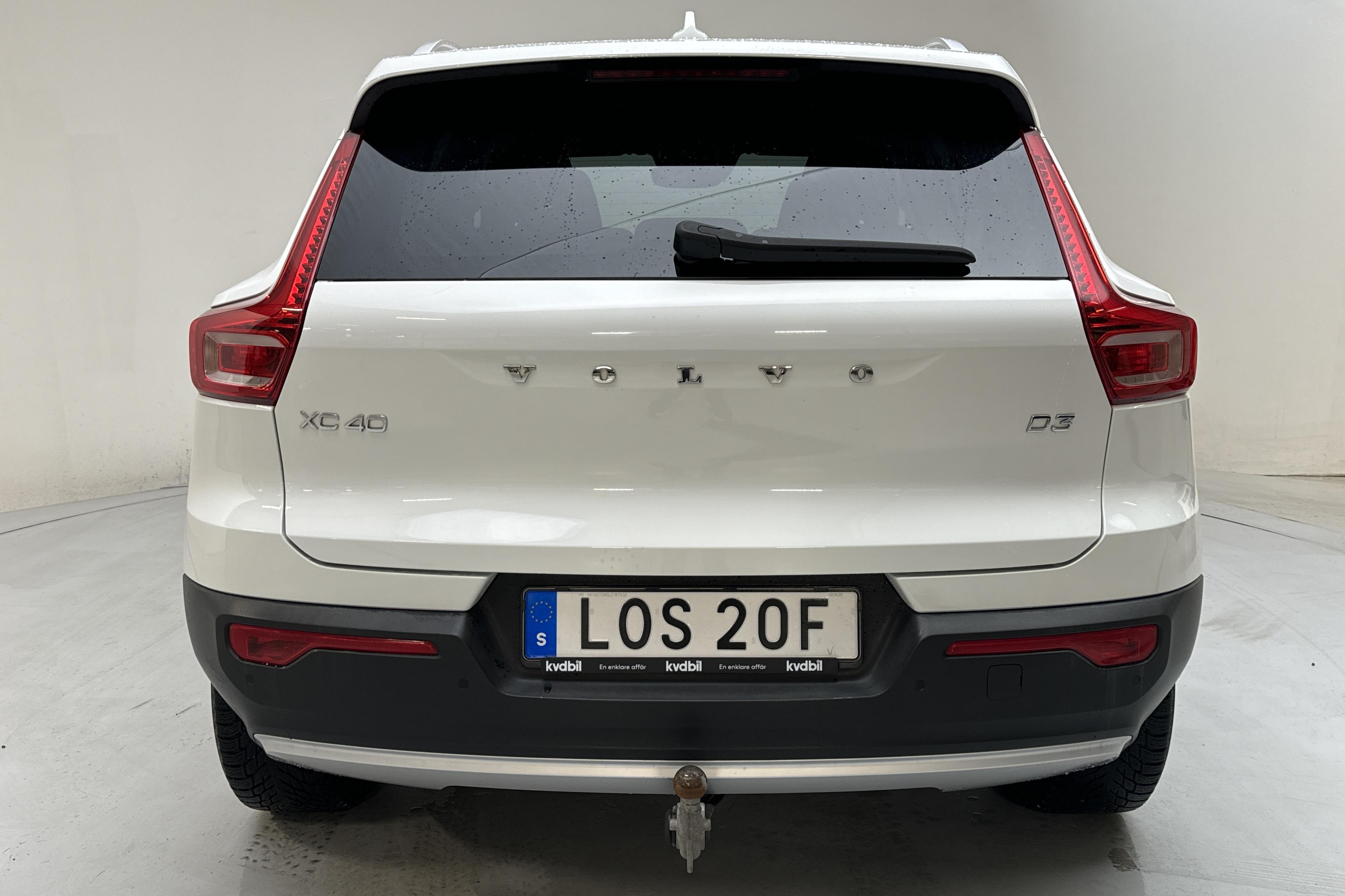 Volvo XC40 D3 2WD (150hk) - 19 941 mil - Automat - vit - 2020