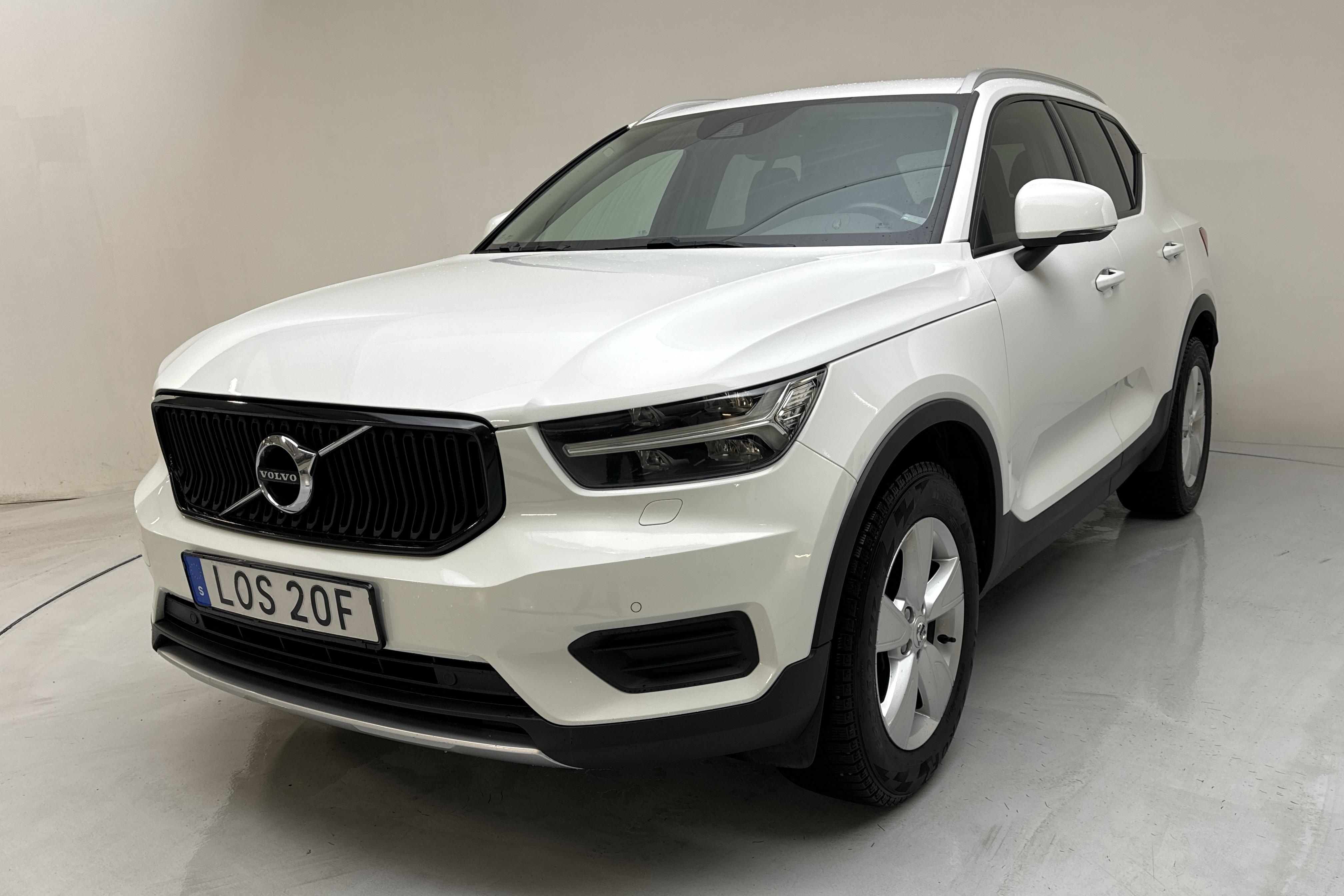 Volvo XC40 D3 2WD (150hk) - 19 941 mil - Automat - vit - 2020