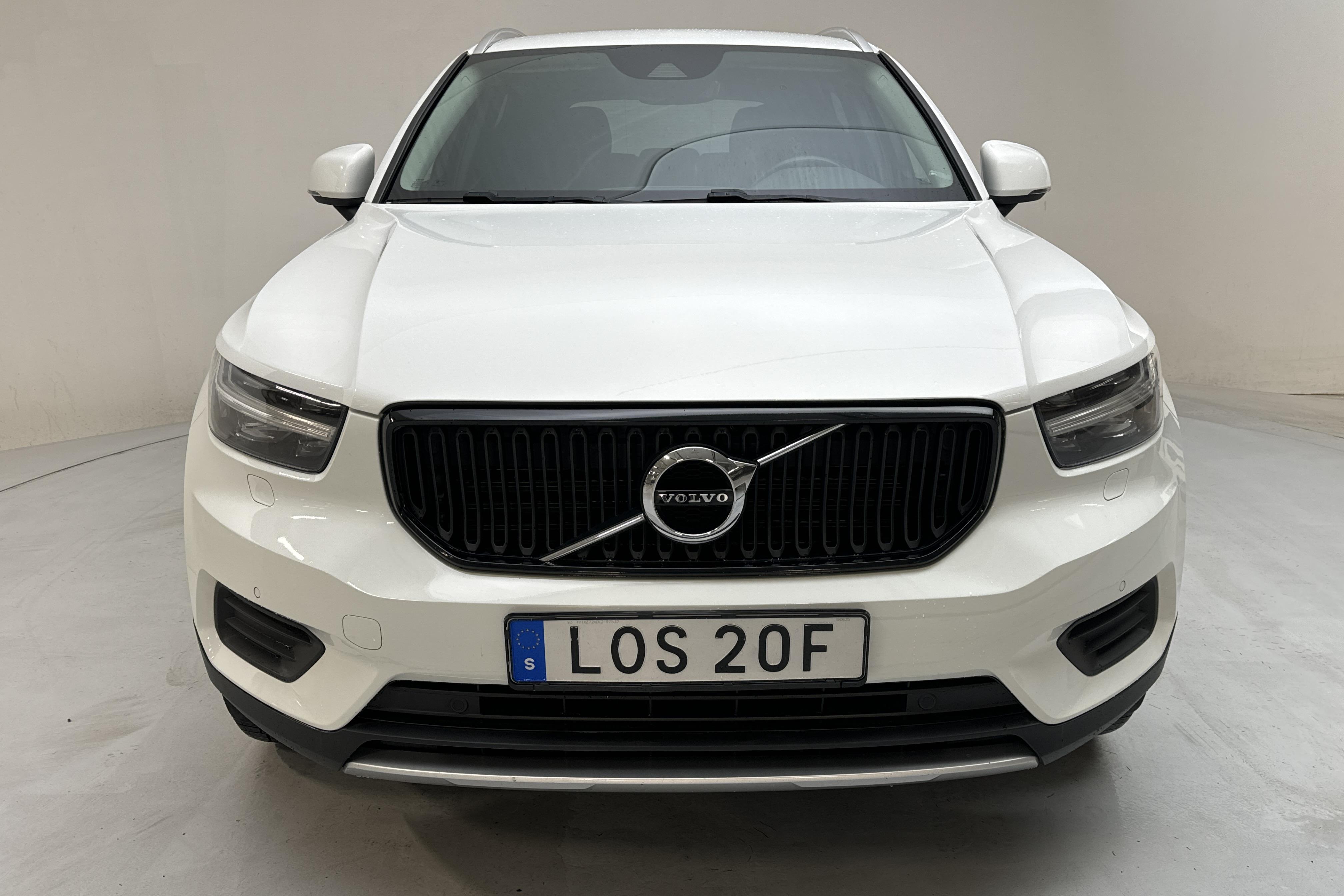 Volvo XC40 D3 2WD (150hk) - 19 941 mil - Automat - vit - 2020