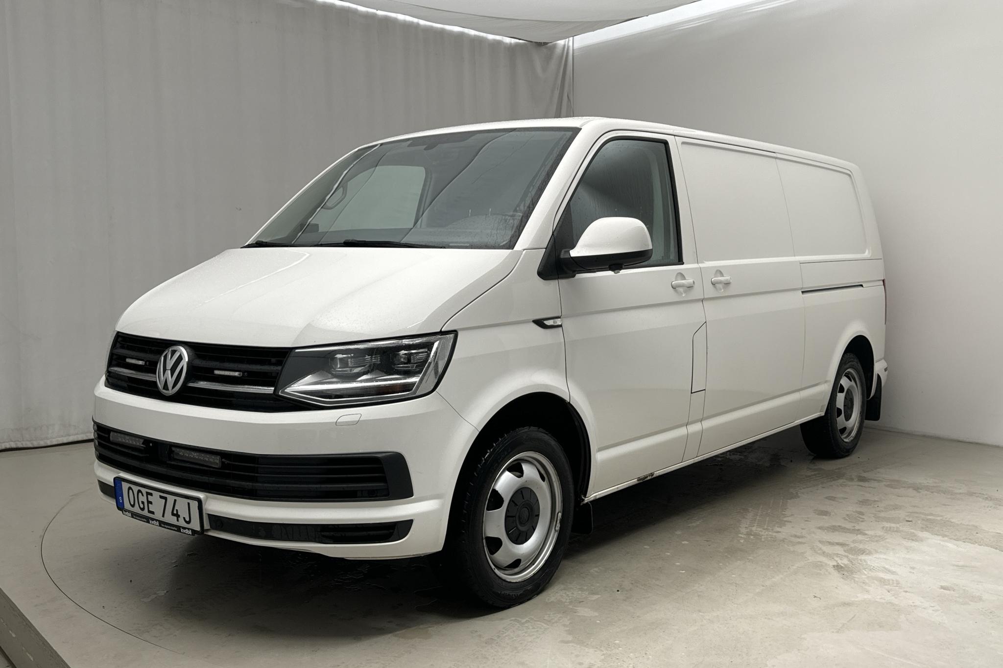 VW Transporter T6 2.0 TDI BMT Skåp (150hk) - 13 366 mil - Automat - vit - 2019