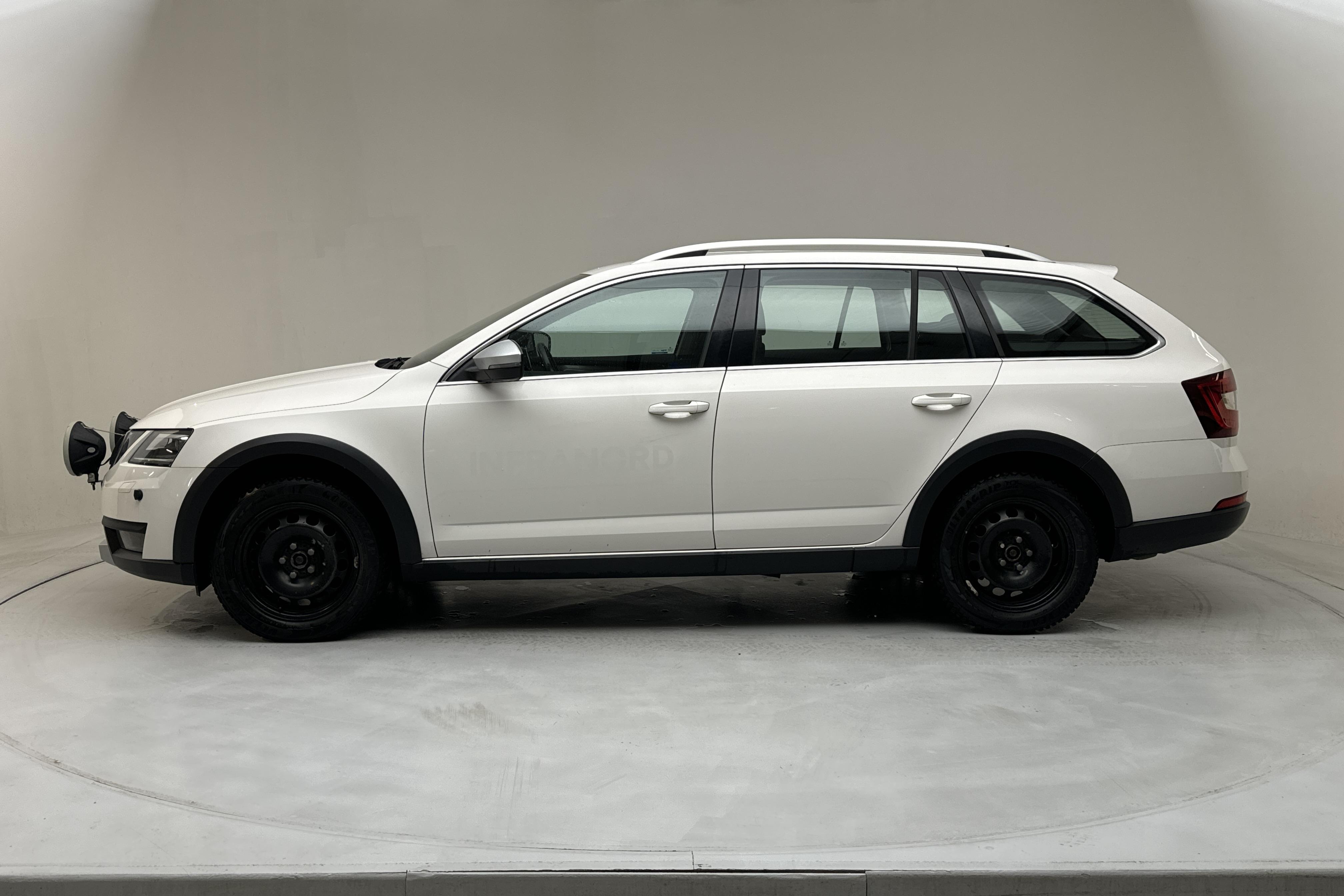 Skoda Octavia Scout II 2.0 TDI 4X4 (150hk) - 12 934 mil - Manuell - vit - 2018