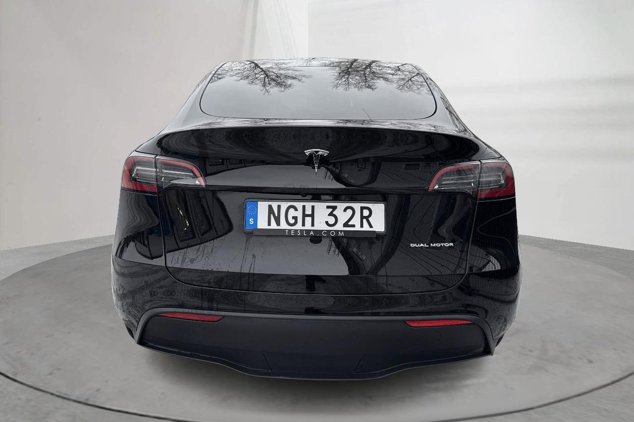 Tesla Model Y Long Range Dual Motor AWD - 9 750 km - Automatic - black - 2024