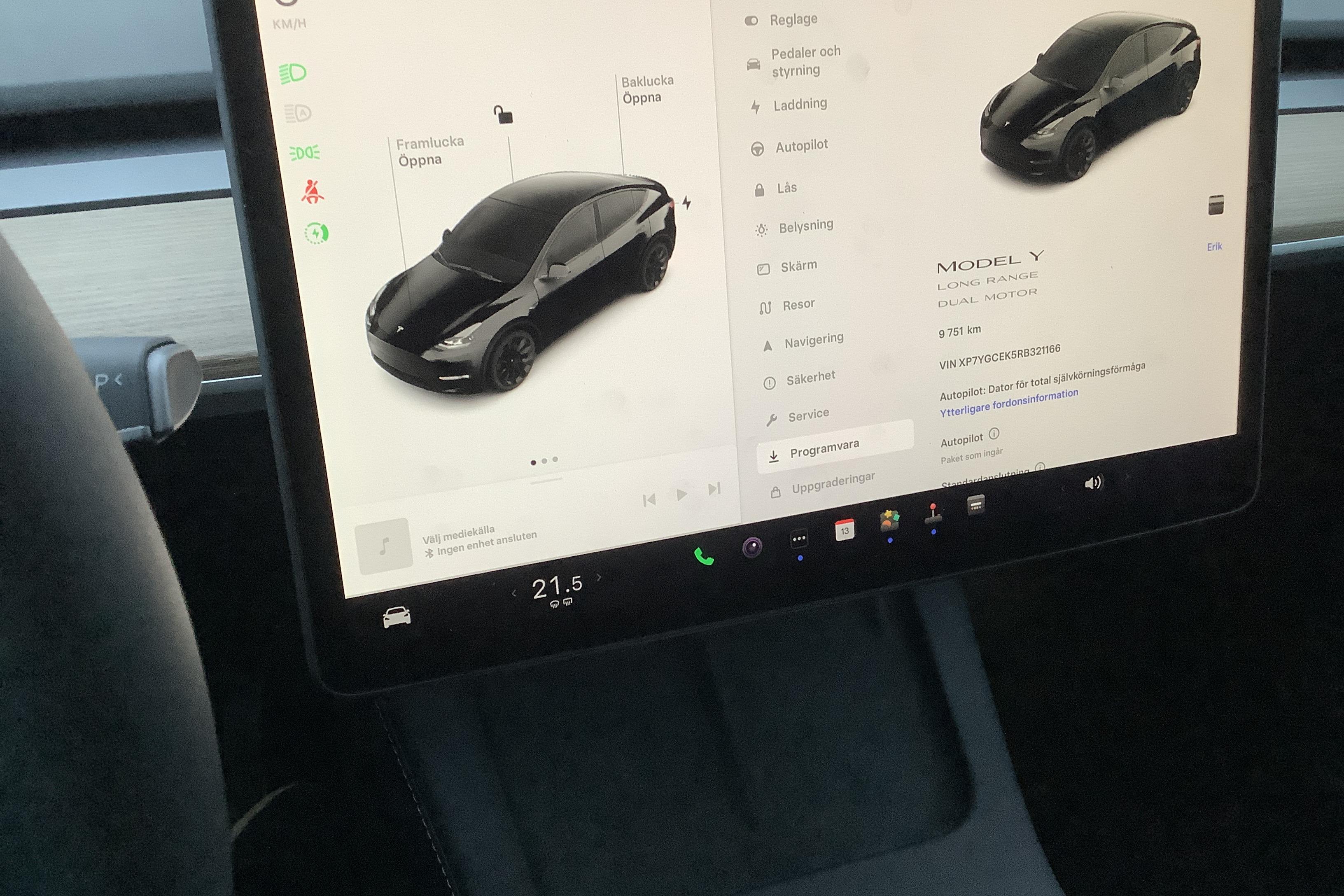 Tesla Model Y Long Range Dual Motor AWD - 9 750 km - Automatic - black - 2024