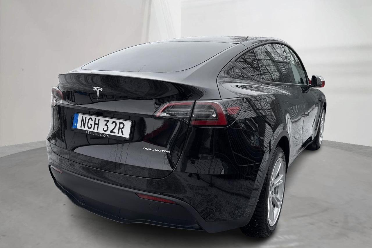 Tesla Model Y Long Range Dual Motor AWD - 9 750 km - Automatic - black - 2024