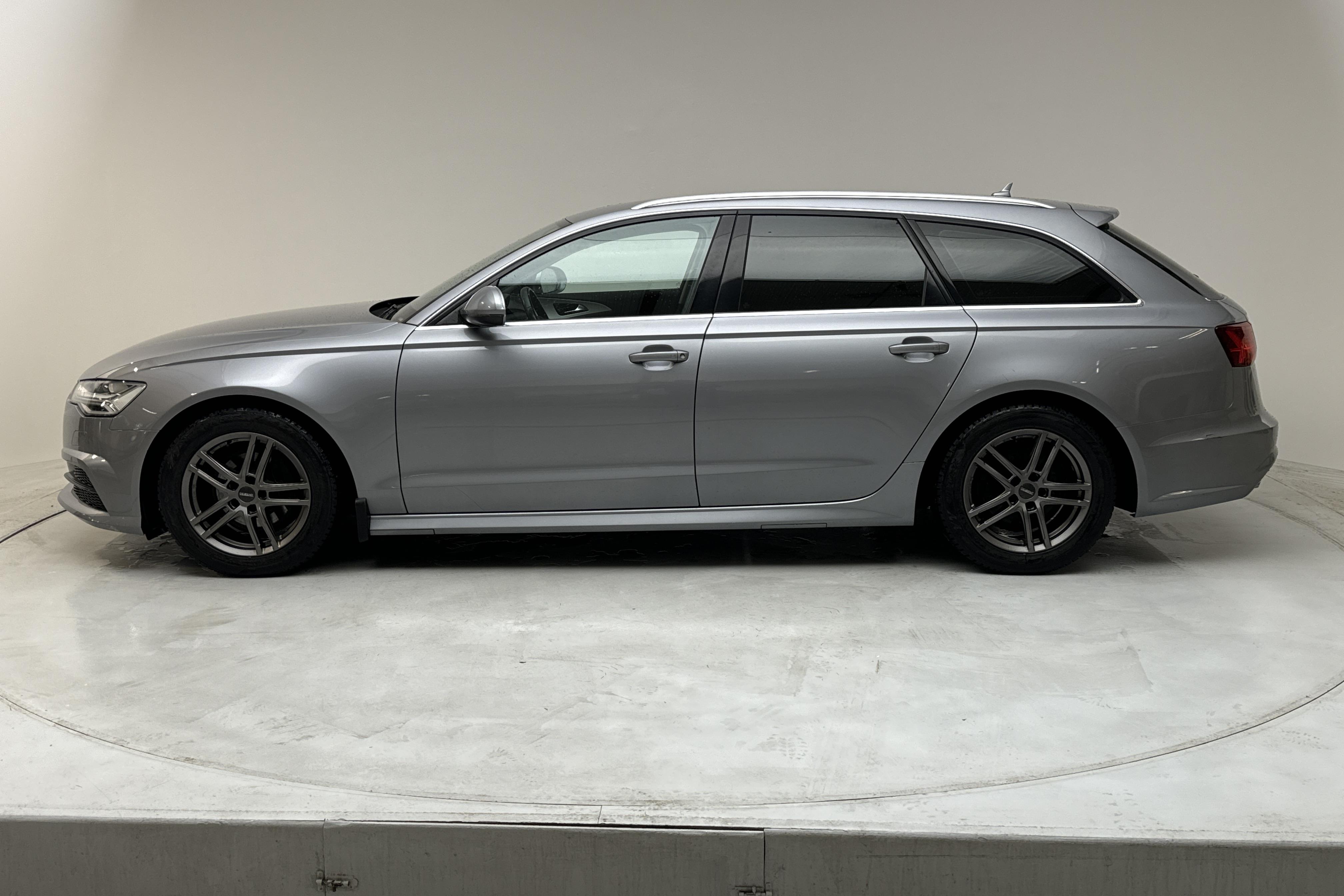 Audi A6 2.0 TDI Avant quattro (190hk) - 15 160 mil - Automat - grå - 2018