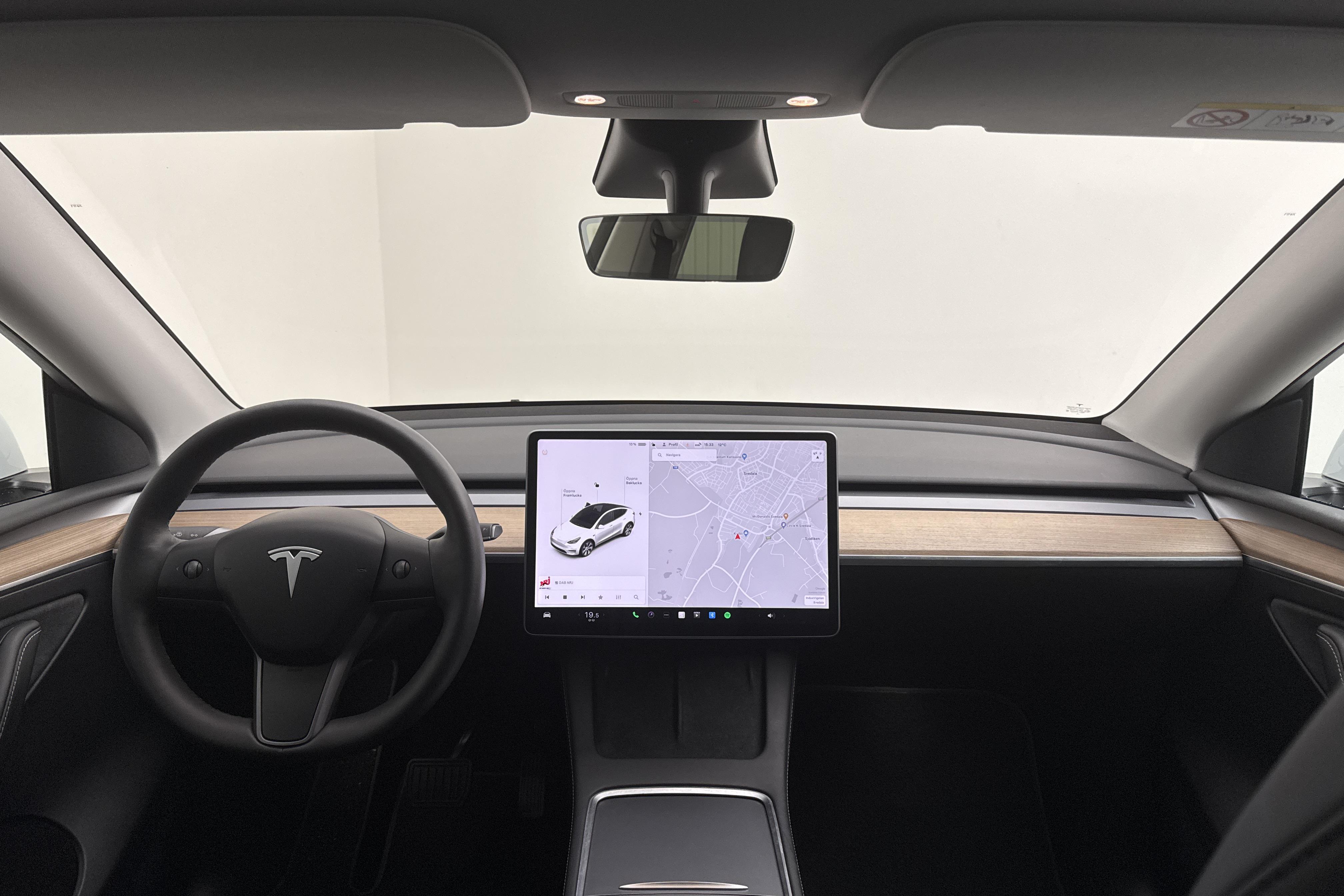 Tesla Model Y Long Range Dual Motor AWD - 44 870 km - Automatic - white - 2021