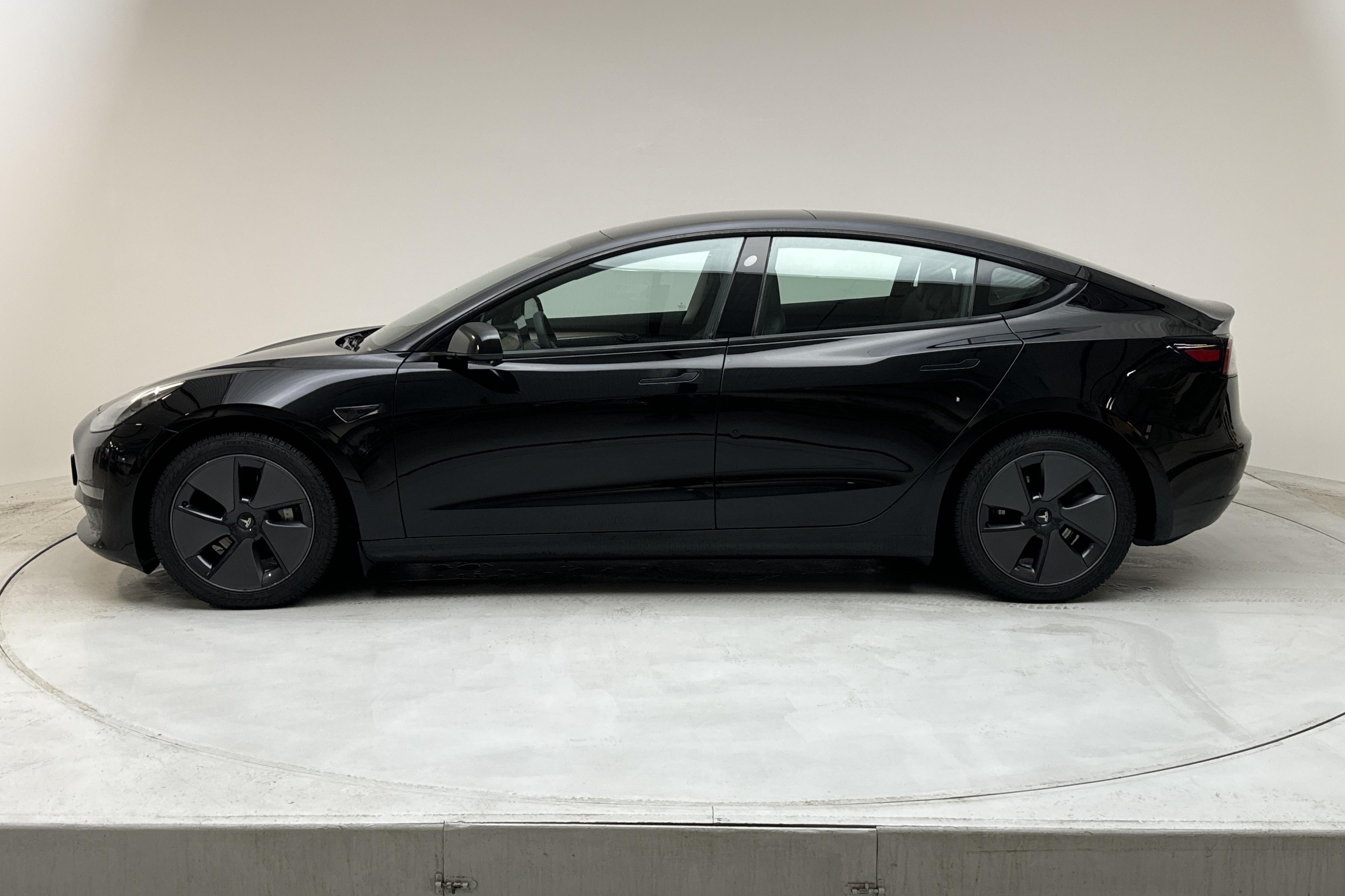 Tesla Model 3 Long Range Dual Motor AWD - 11 614 mil - Automat - svart - 2021