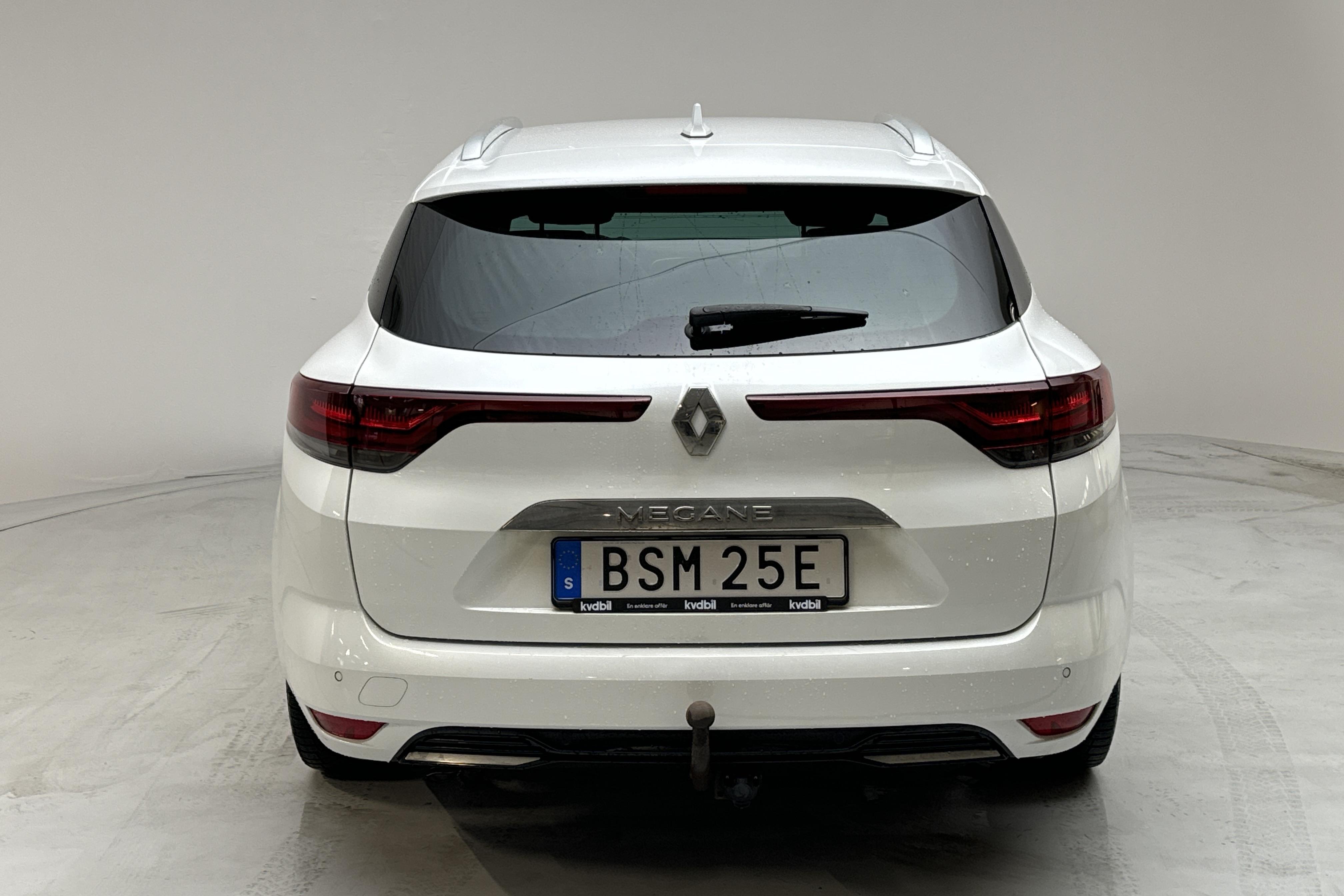 Renault Mégane 1.3 TCe Sport Tourer (140hk) - 145 130 km - Manual - white - 2021