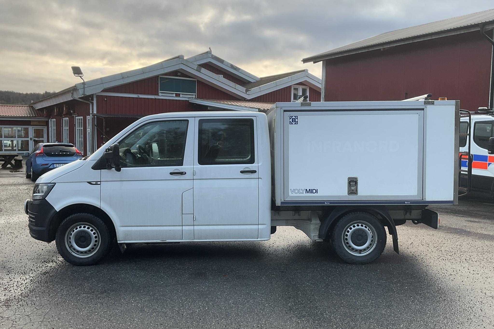 VW Transporter T6 2.0 TDI BMT 4MOTION (150hk) - 54 670 km - Käsitsi - valge - 2018