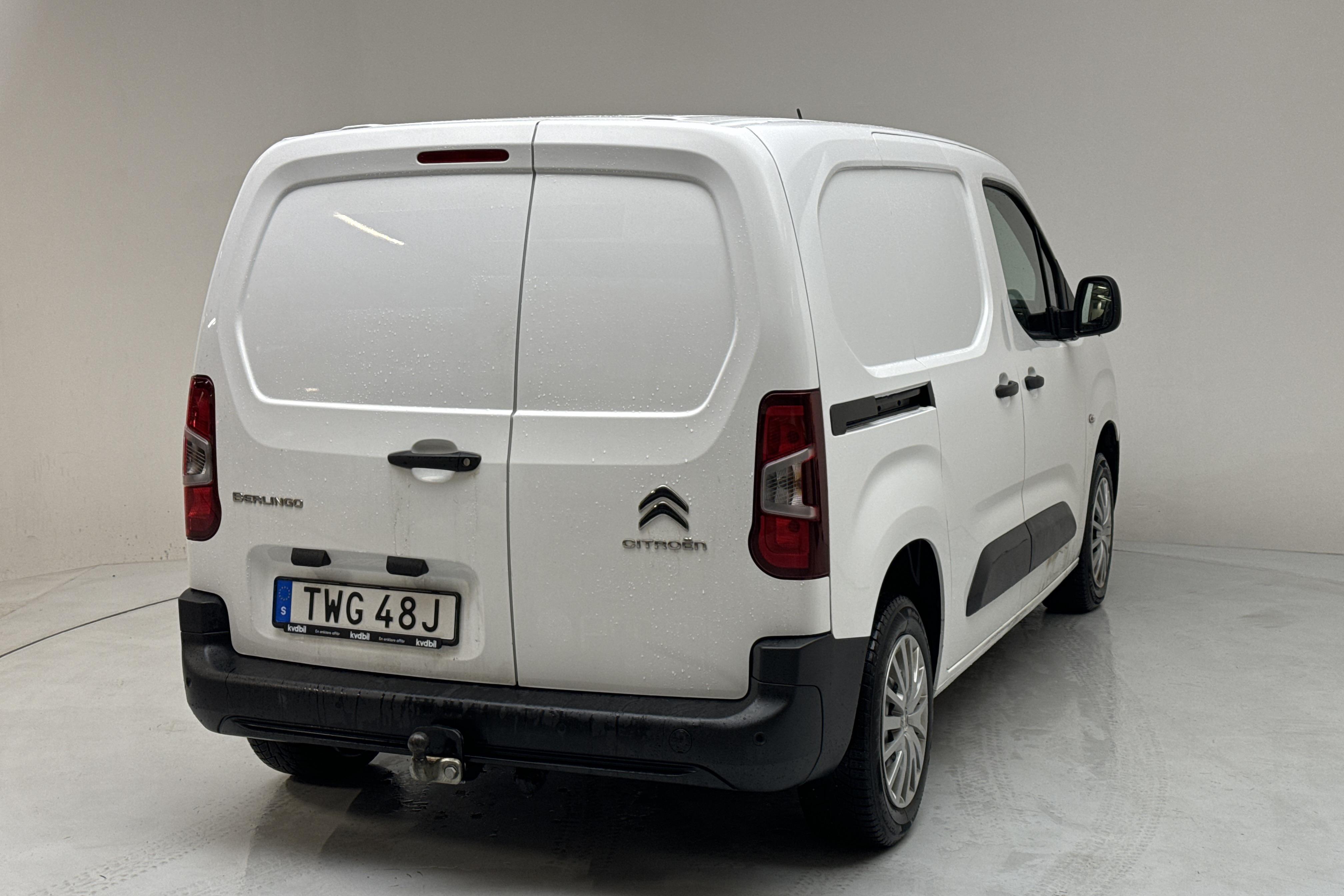 Citroen Berlingo 1.5 BlueHDi Skåp (75hk) - 73 850 km - Manualna - biały - 2020