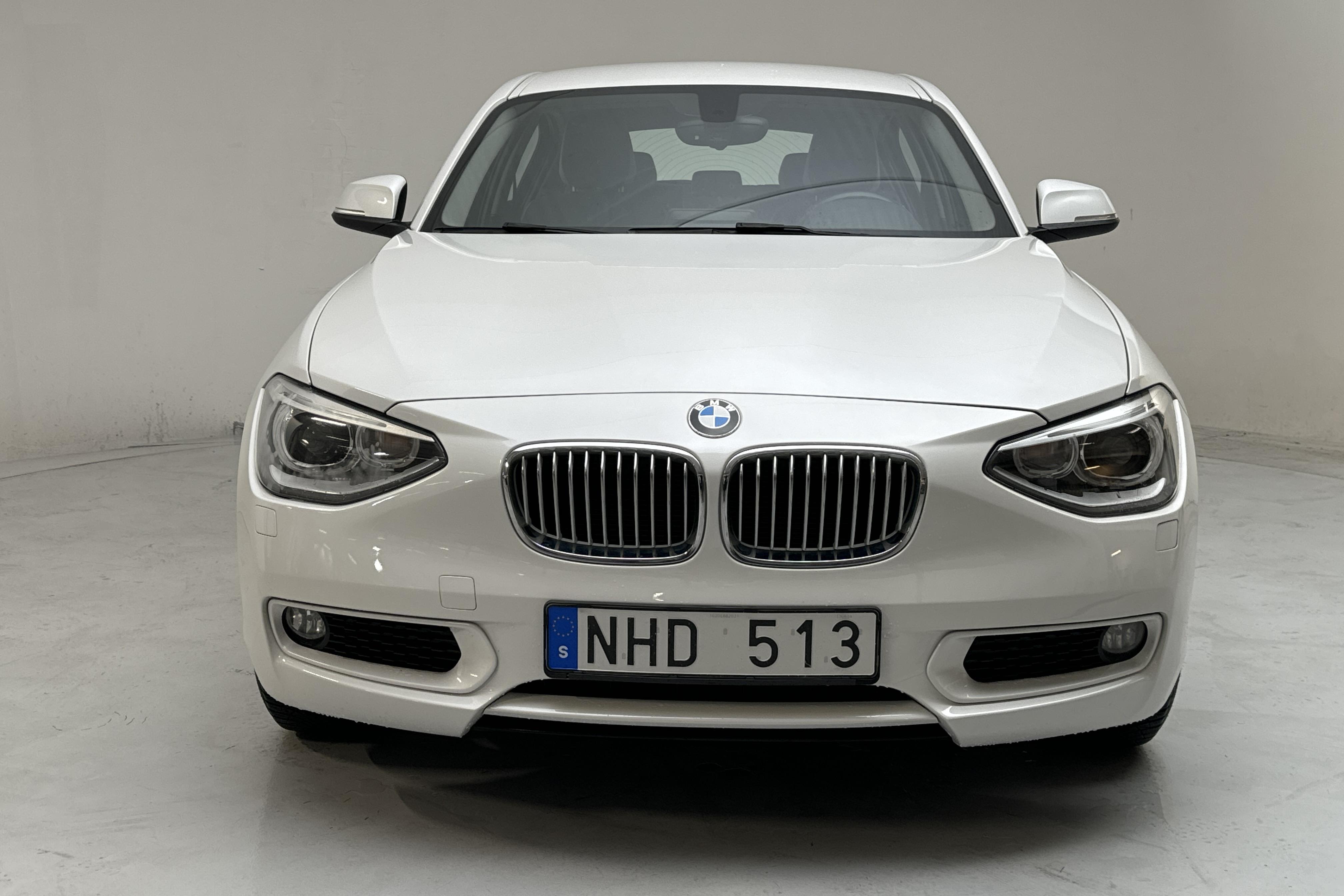 BMW 118d 5dr, F20 (143hk) - 13 553 mil - Manuell - vit - 2013