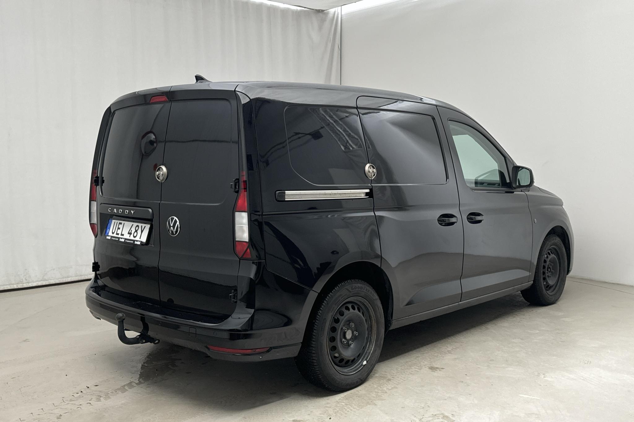 VW Caddy Cargo 2.0 TDI Skåp (122hk) - 99 020 km - Automatyczna - czarny - 2021