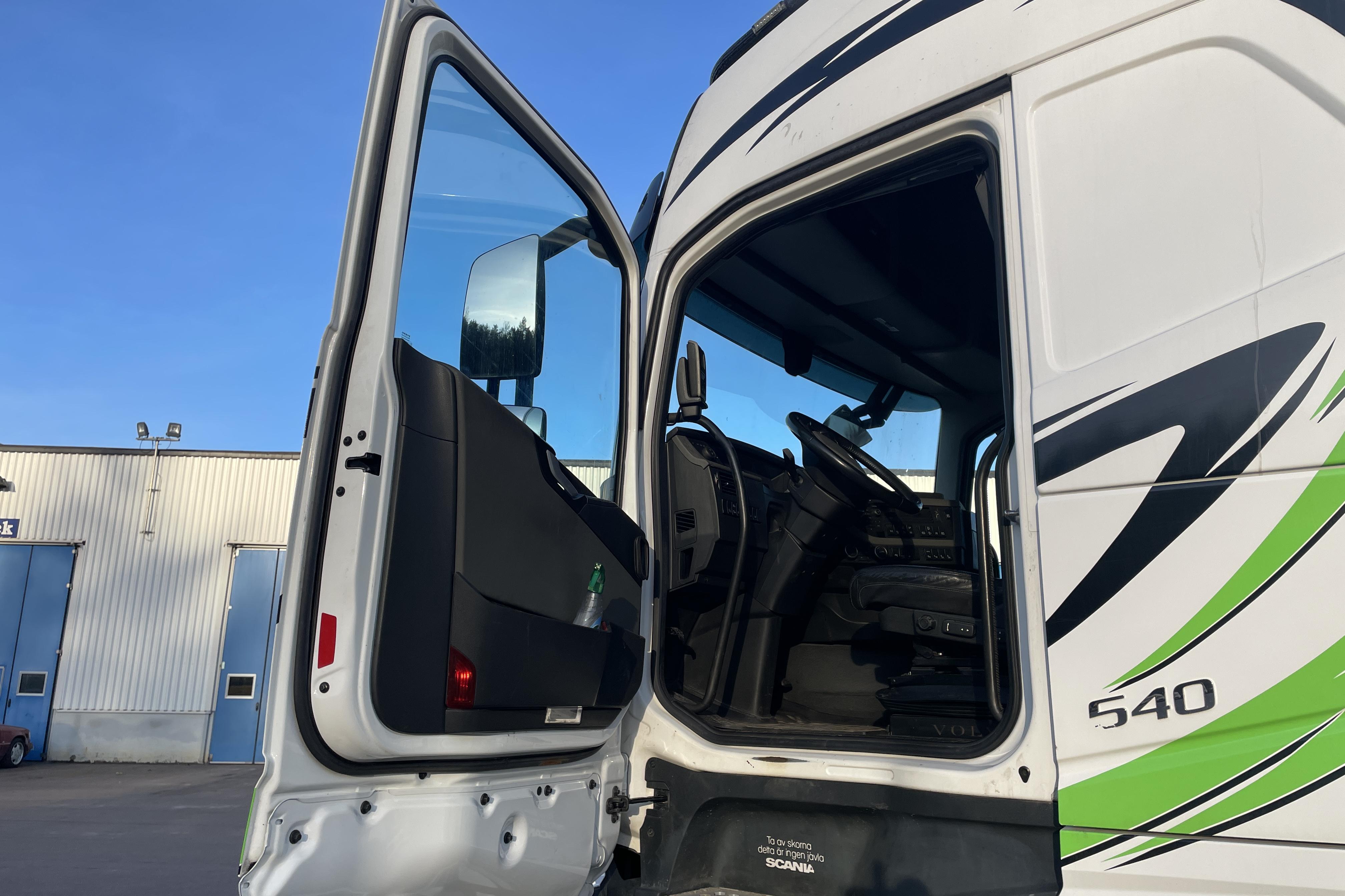 Volvo FH13 540 - 466 837 km - Automat - vit - 2019