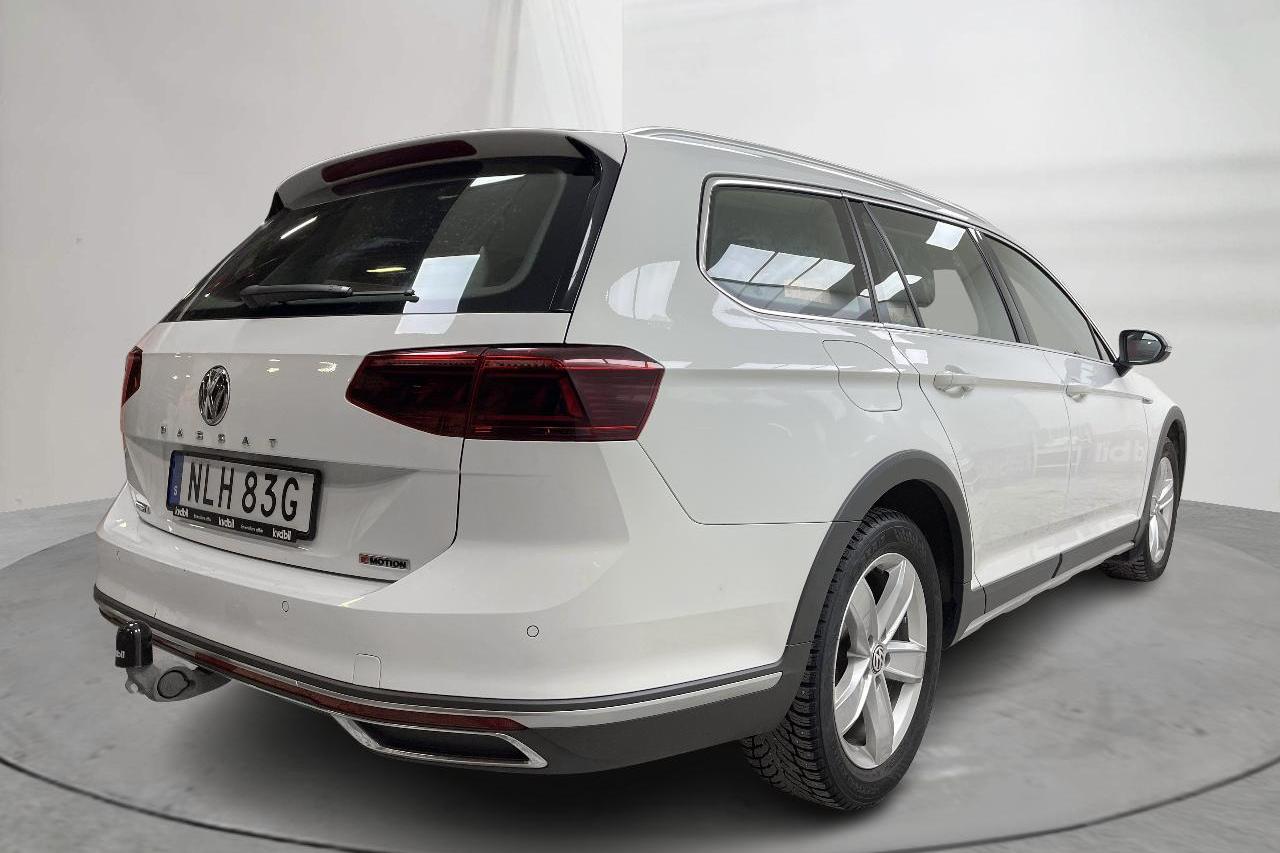 VW Passat Alltrack 2.0 TDI 4MOTION (190hk) - 102 140 km - Automatyczna - biały - 2020