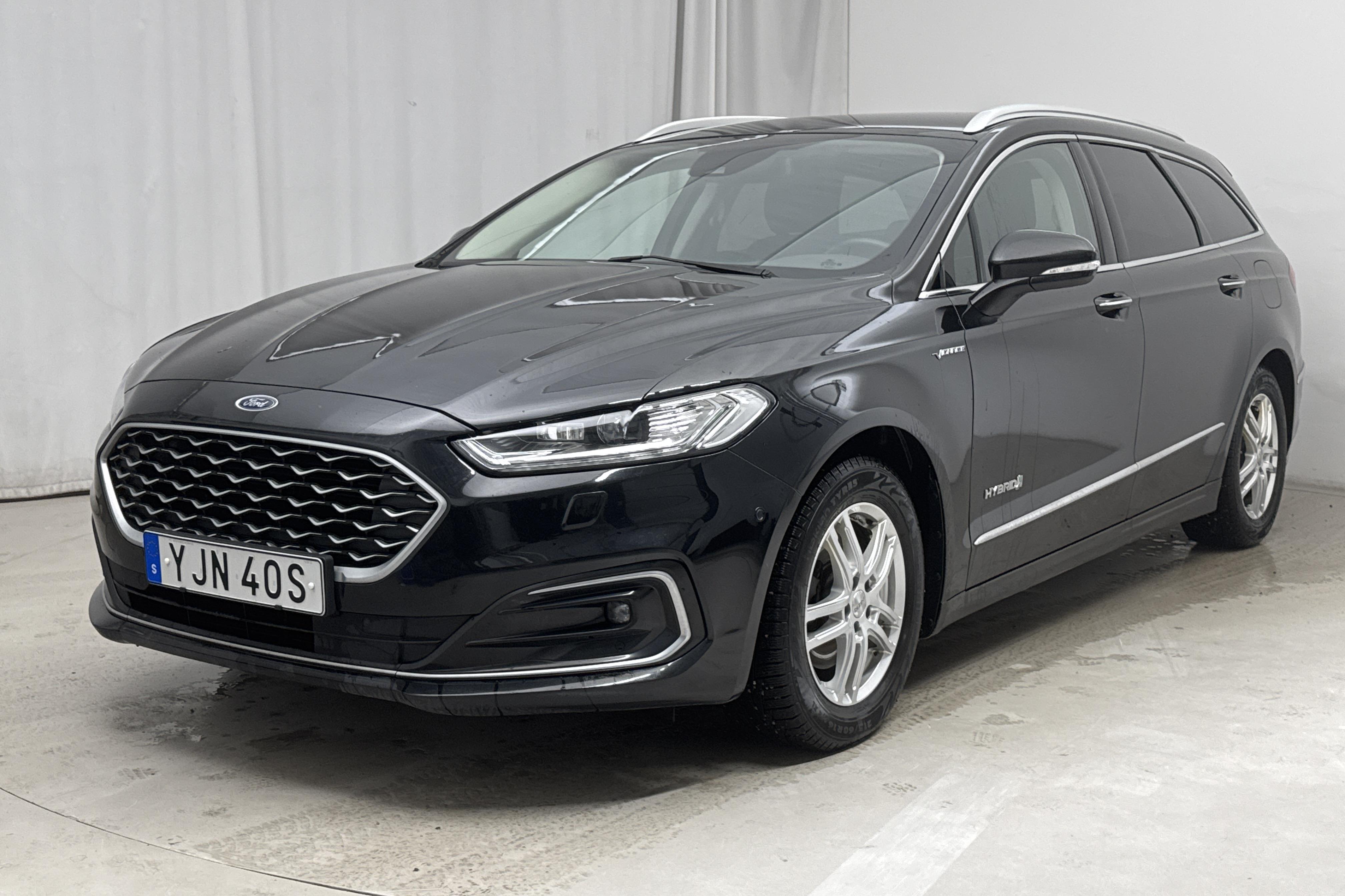 Ford Mondeo 2.0 HEV Kombi (187hk) - 104 220 km - Automatic - black - 2019