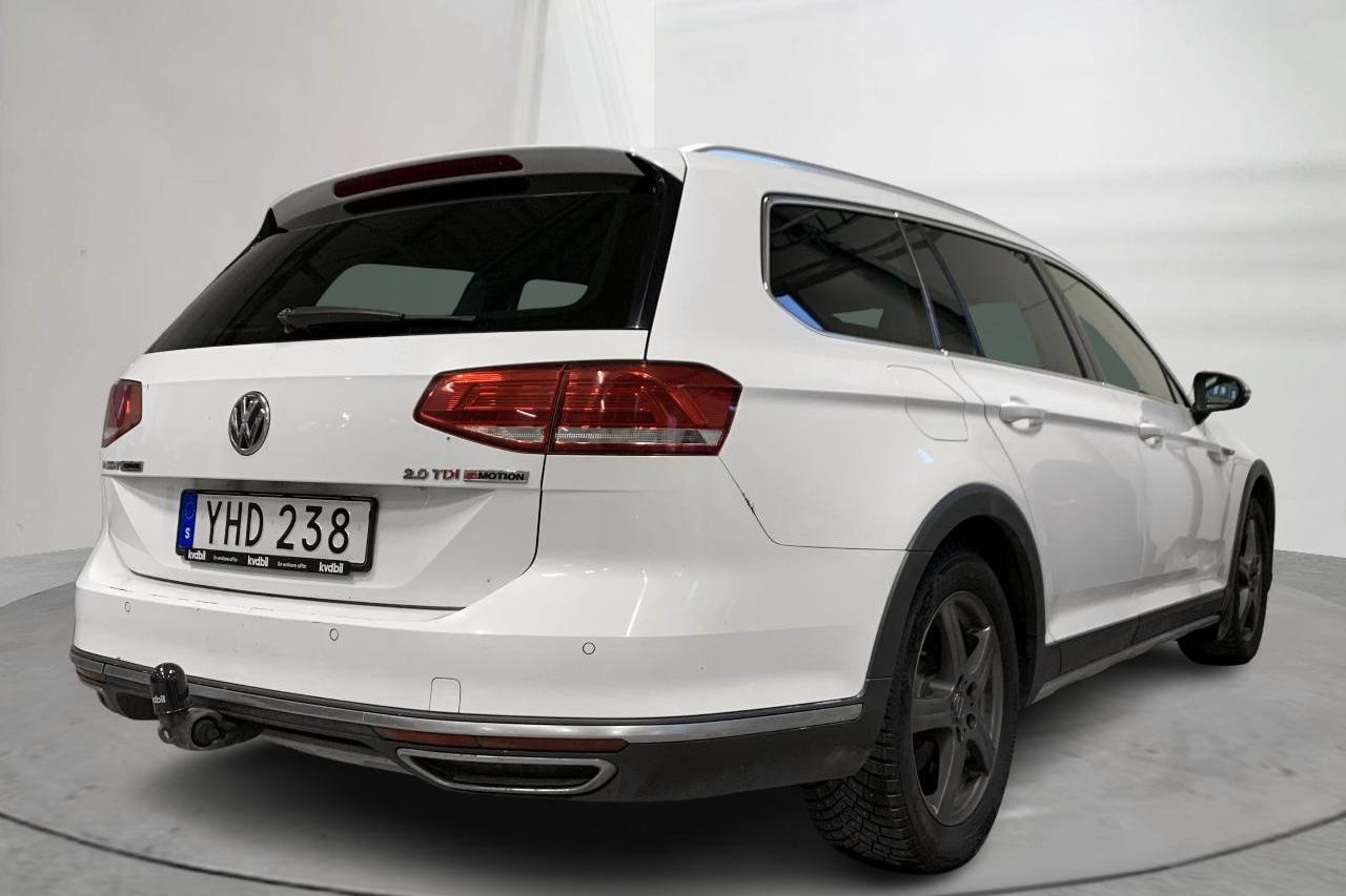 VW Passat Alltrack 2.0 TDI 4MOTION (190hk) - 24 447 mil - Automat - vit - 2017