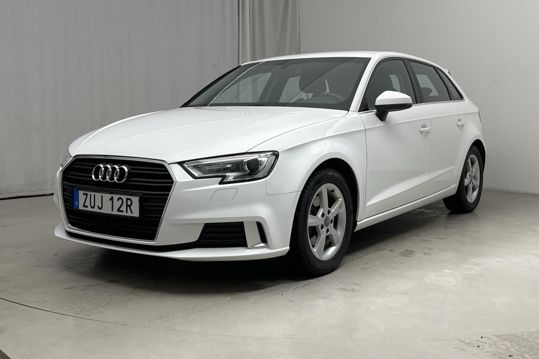 Audi A3 Sportback 35 TFSI (150hk) - 45 110 km - Manual - white - 2020