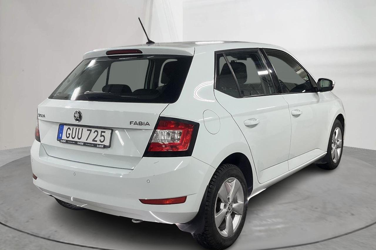 Skoda Fabia 1.0 TSI 5dr (95hk) - 4 300 mil - Manuell - vit - 2019