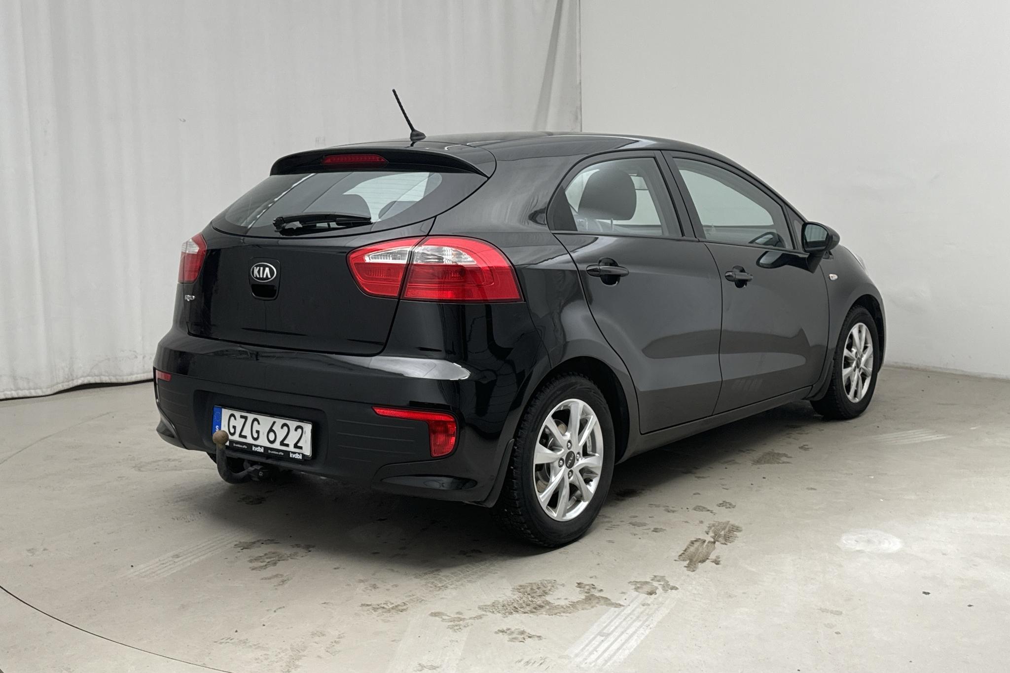 KIA Rio 1.2 (85hk) - 163 010 km - Manualna - czarny - 2016