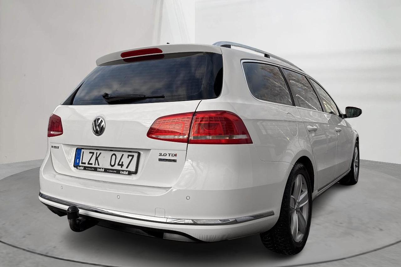 VW Passat 2.0 TDI BlueMotion Technology Variant (170hk) - 18 777 mil - Automat - vit - 2012