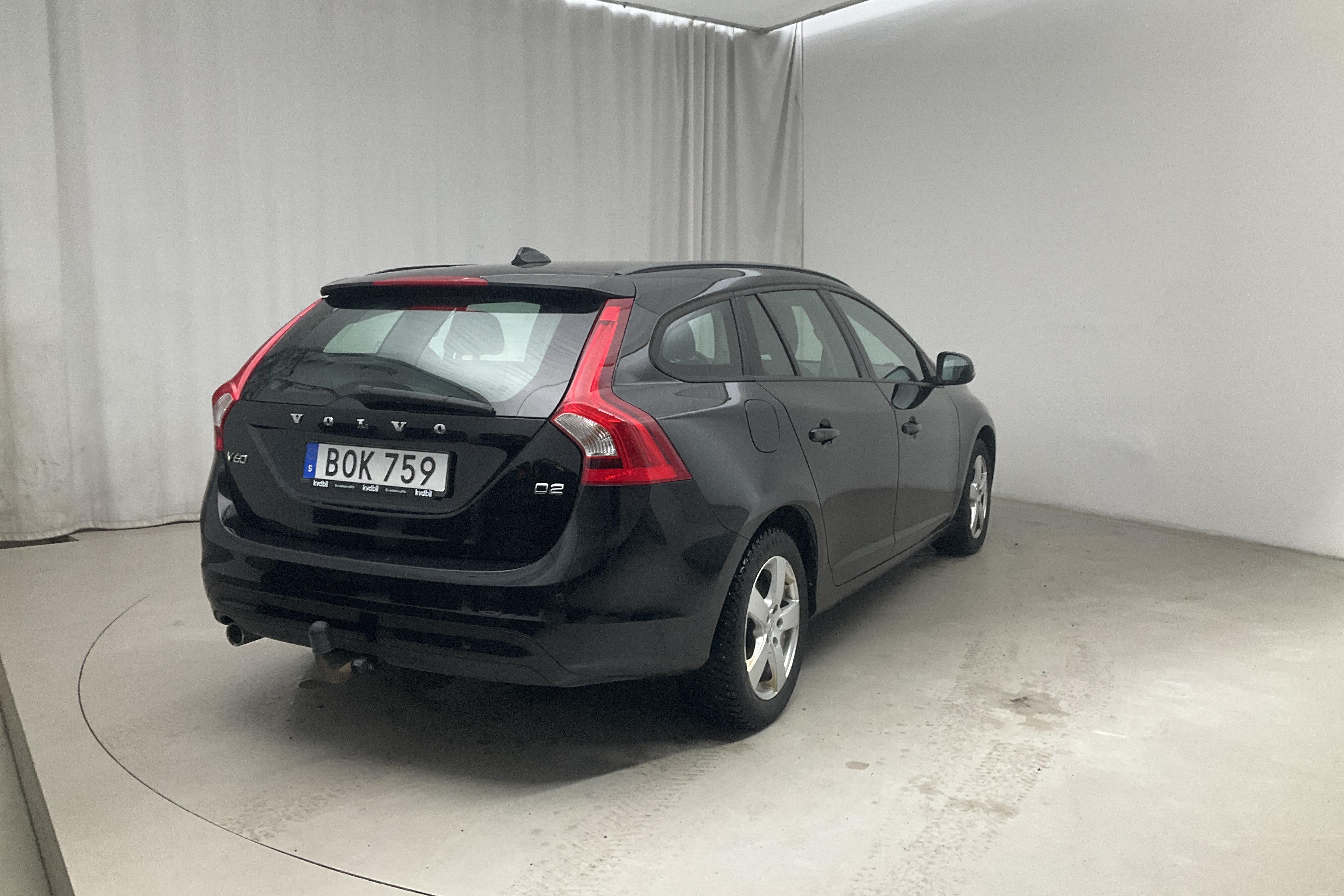 Volvo V60 D2 (115hk) - 162 470 km - Manual - black - 2014