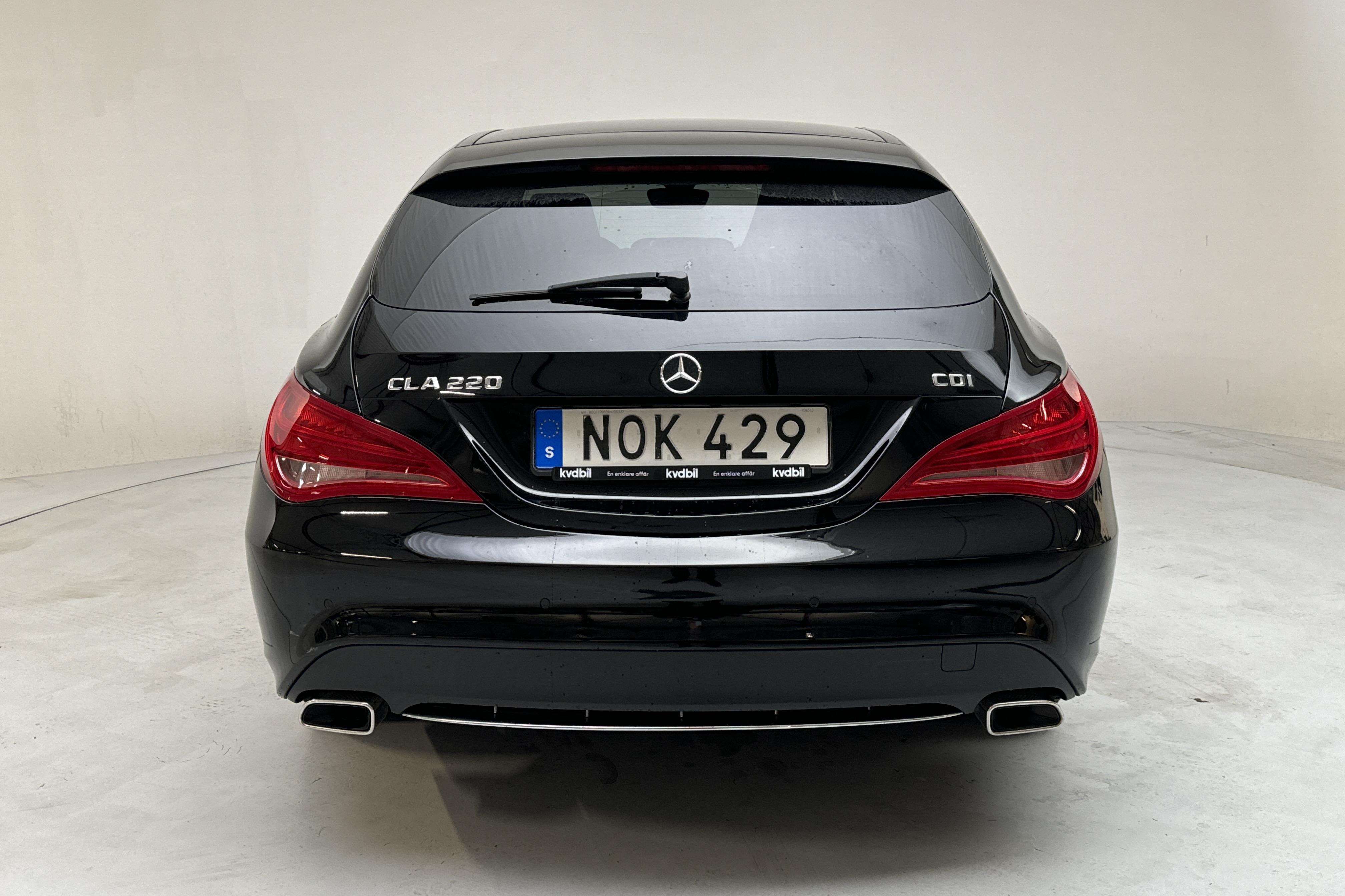 Mercedes CLA 220 CDI Shooting Brake (177hk) - 183 450 km - Automatic - black - 2015