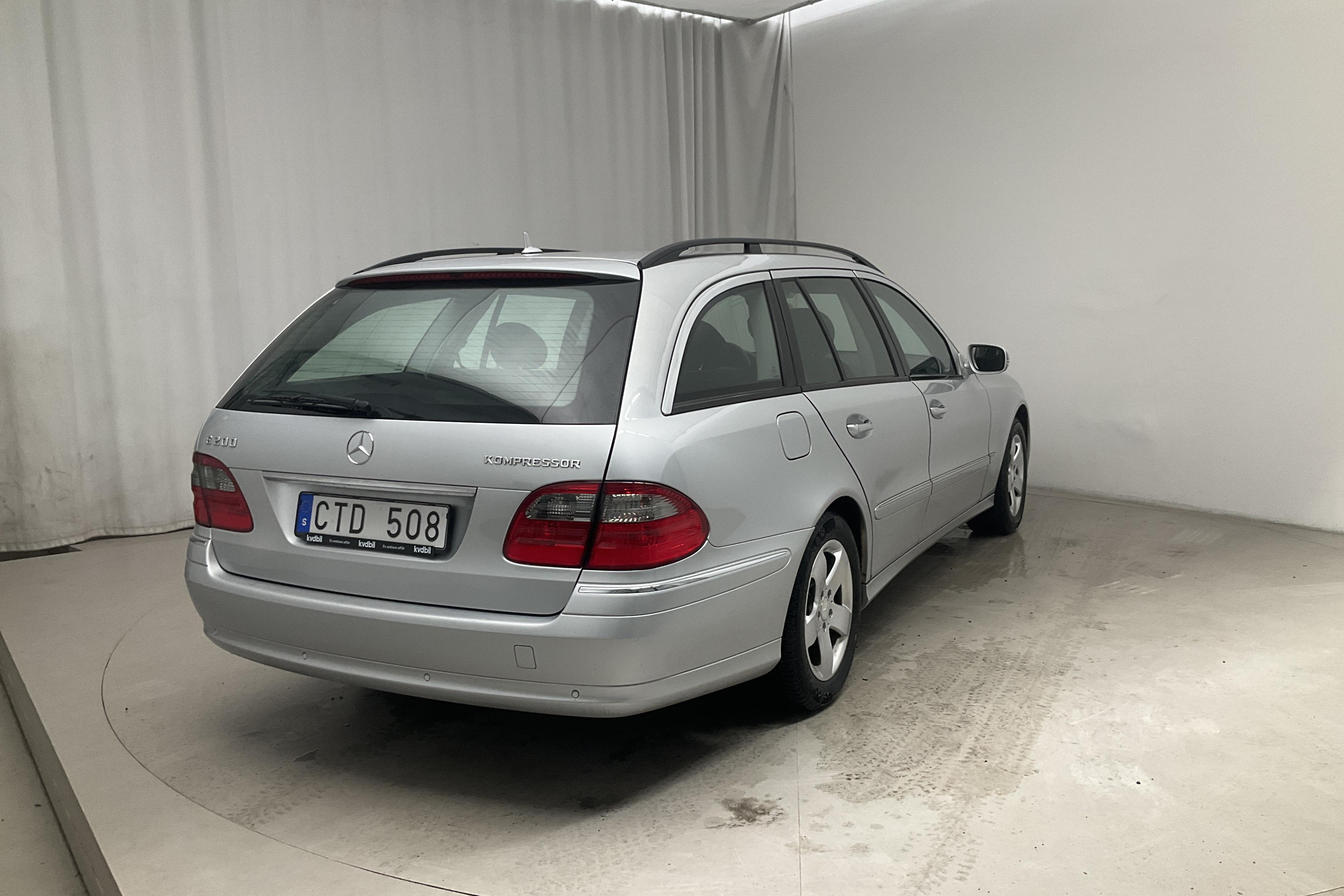 Mercedes E 200 Kompressor Kombi W211 (184hk) - 133 760 km - Automatic - silver - 2008