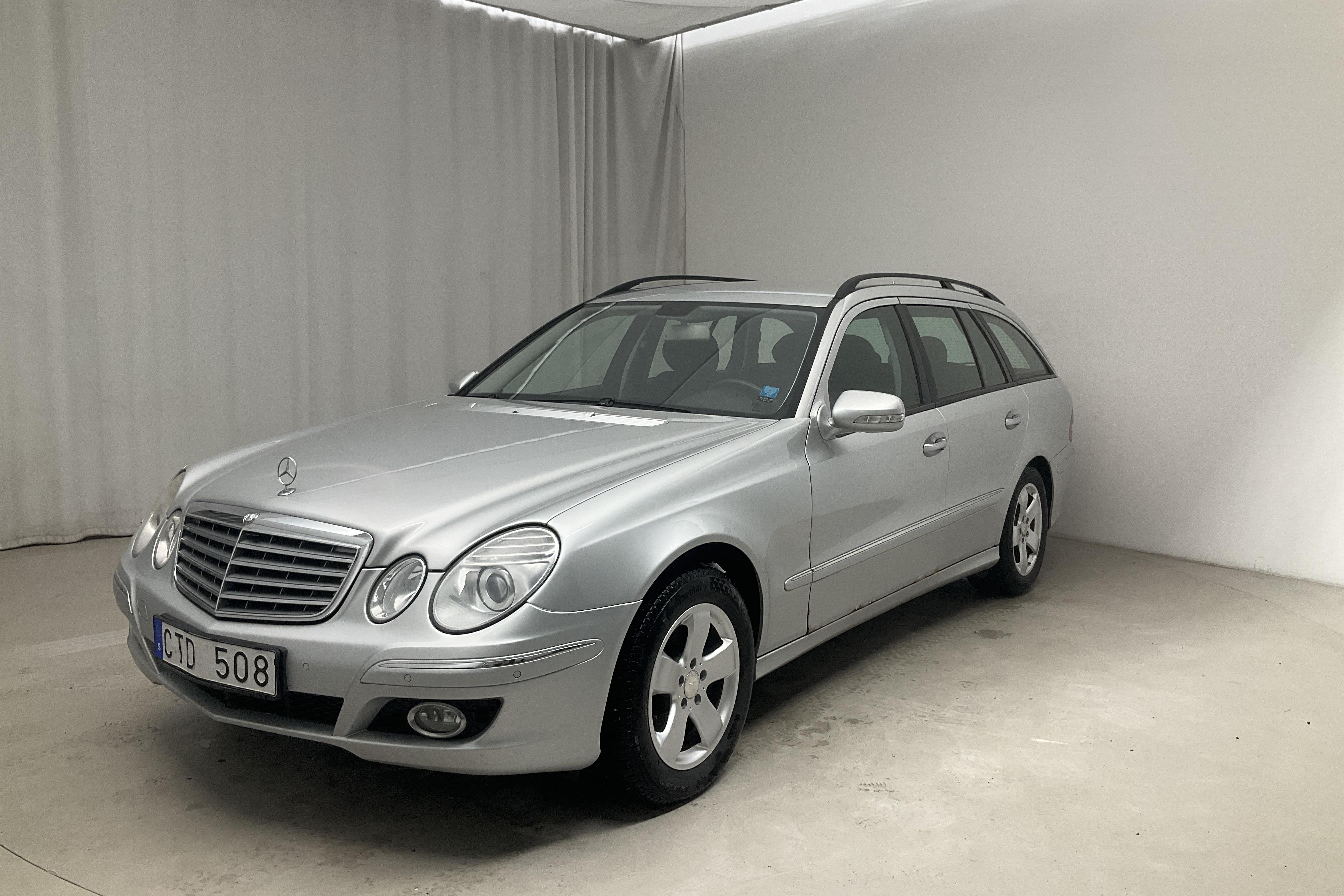 Mercedes E 200 Kompressor Kombi W211 (184hk) - 133 760 km - Automatic - silver - 2008