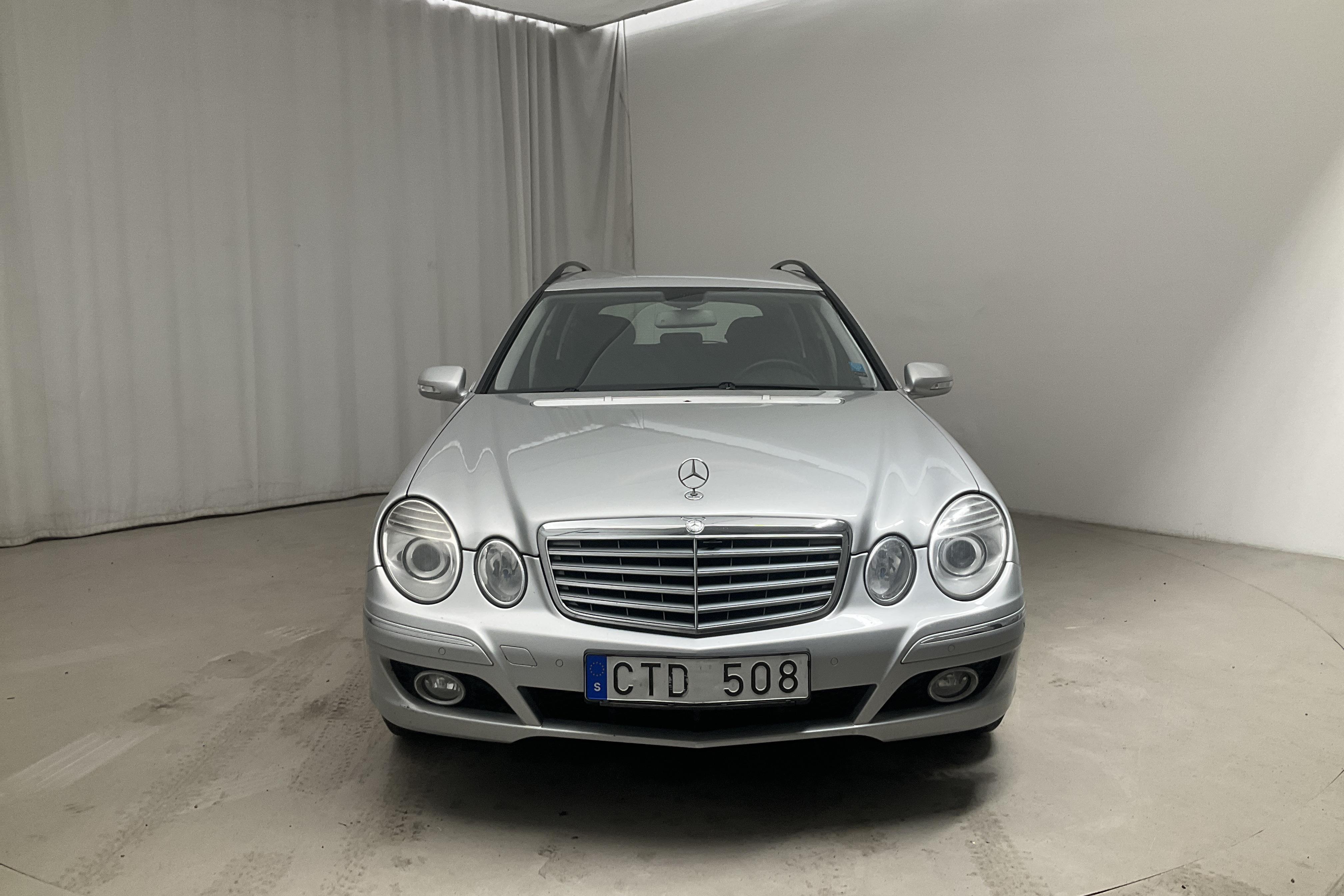 Mercedes E 200 Kompressor Kombi W211 (184hk) - 133 760 km - Automatic - silver - 2008