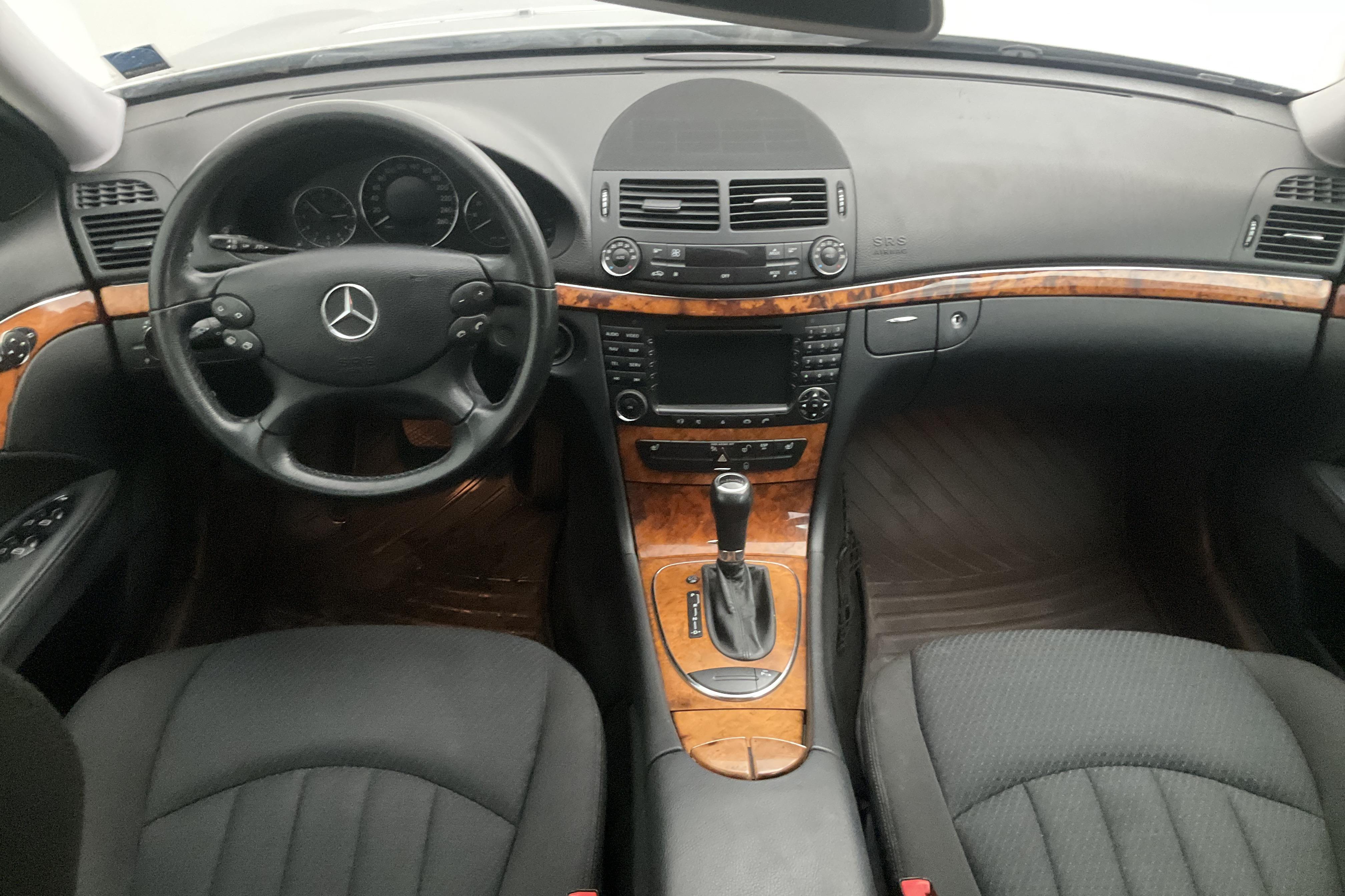 Mercedes E 200 Kompressor Kombi W211 (184hk) - 133 760 km - Automatic - silver - 2008