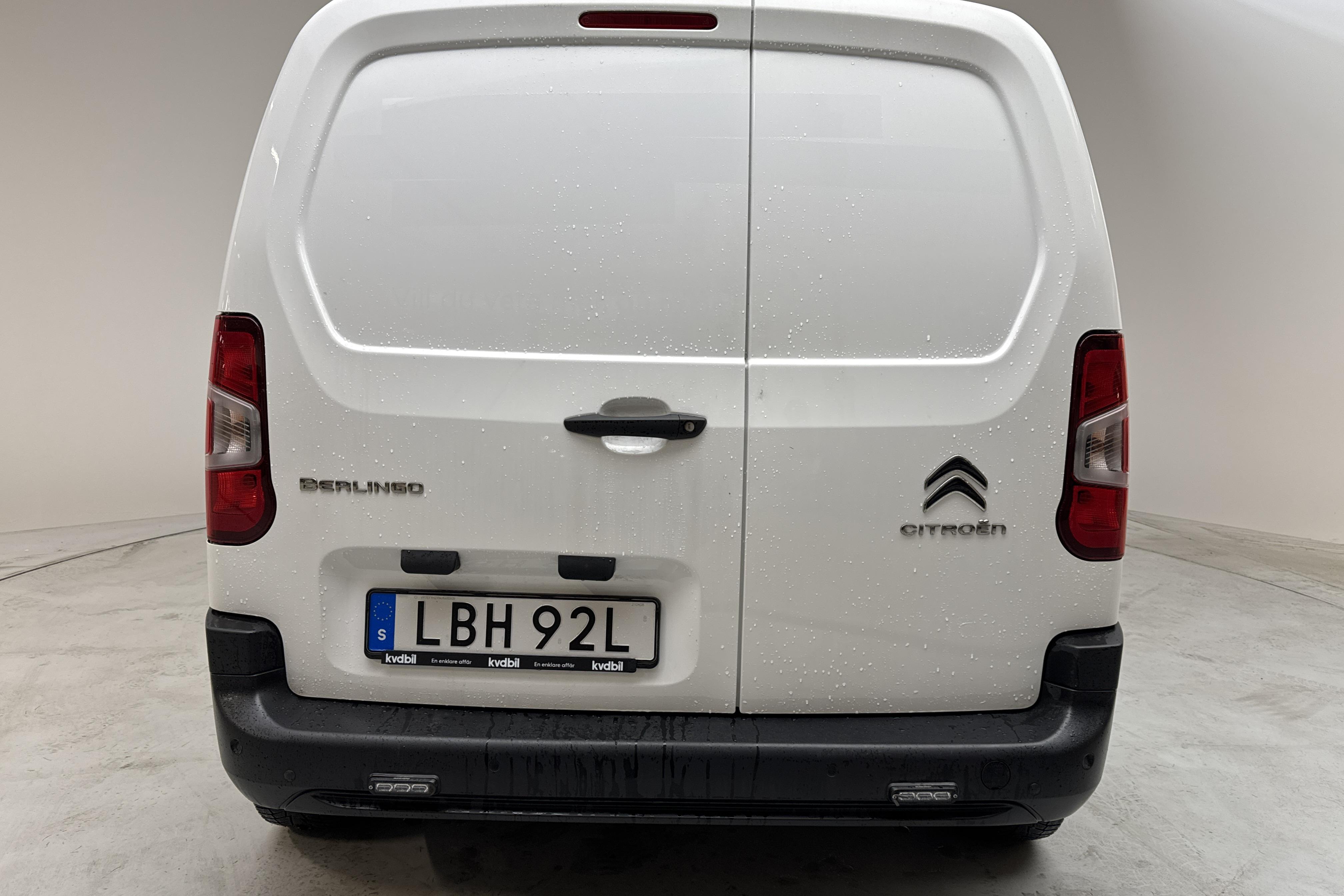 Citroen Berlingo 1.5 BlueHDi Skåp (130hk) - 60 930 km - Automaatne - valge - 2021