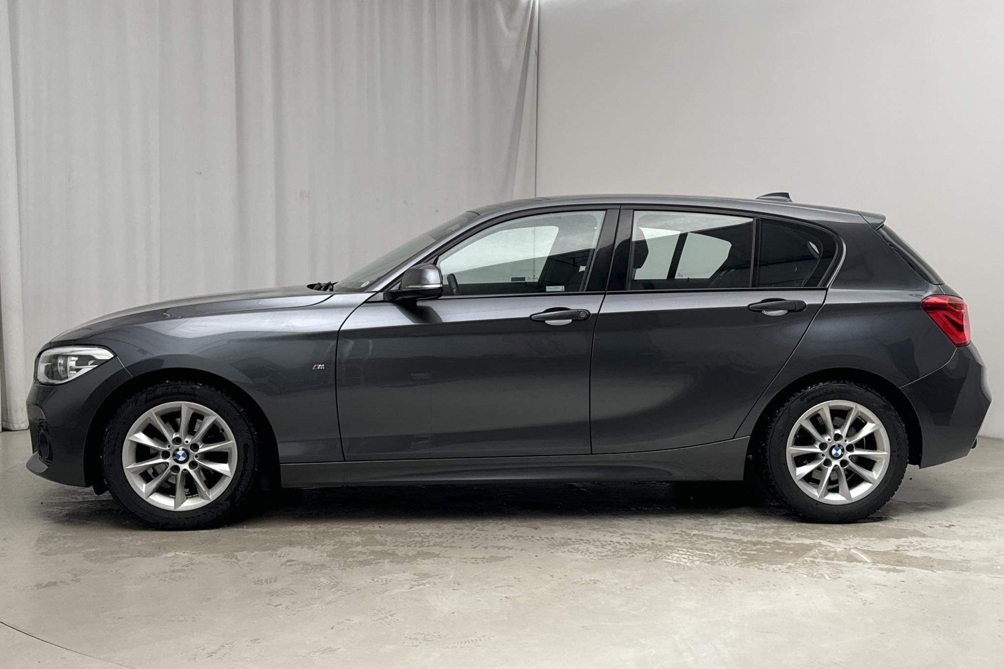 BMW 118i 5dr, F20 (136hk) - 9 759 mil - Manuell - grå - 2018