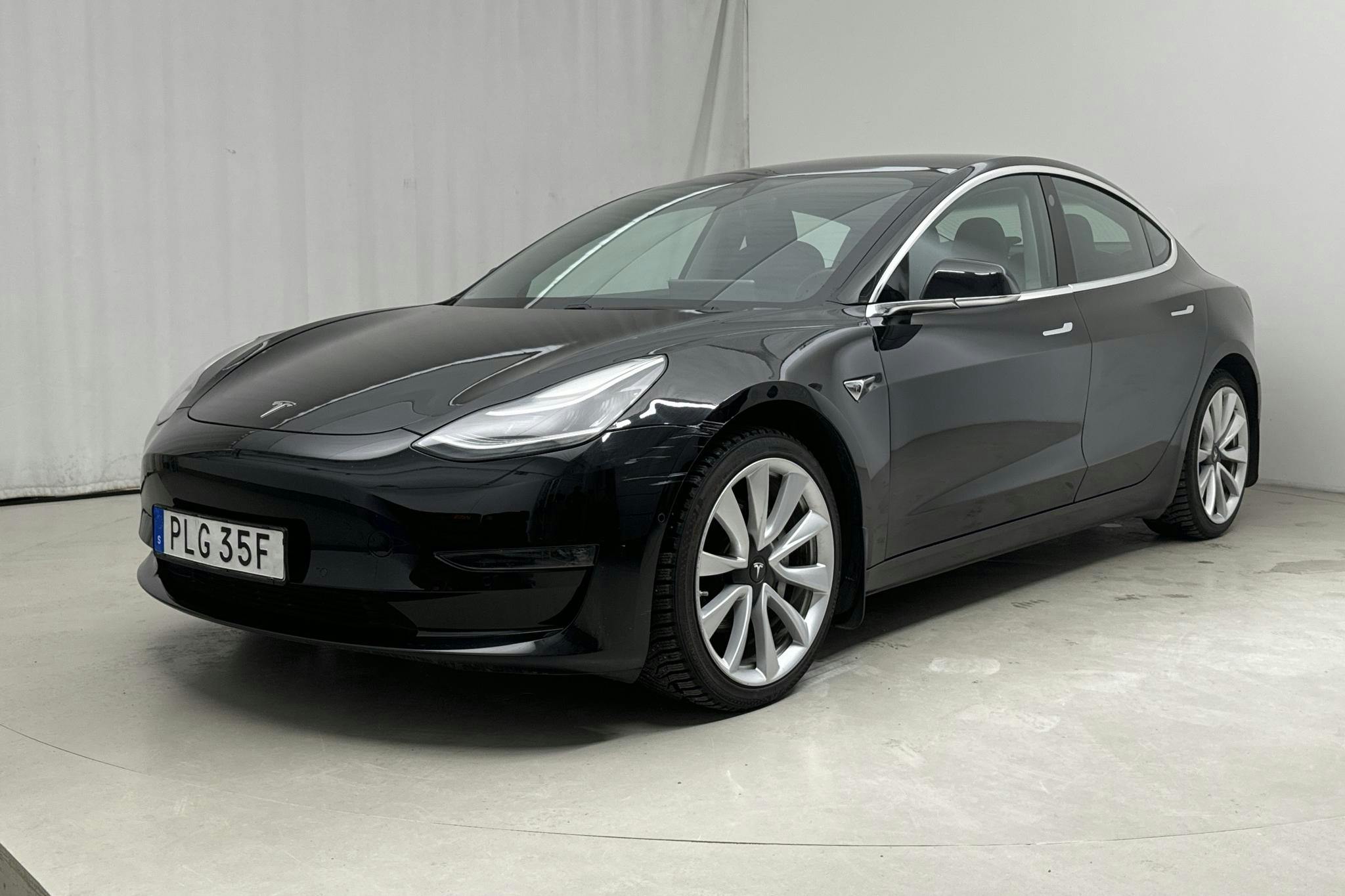 Tesla Model 3 Long Range Dual Motor AWD - 18 306 mil - Automat - svart - 2019