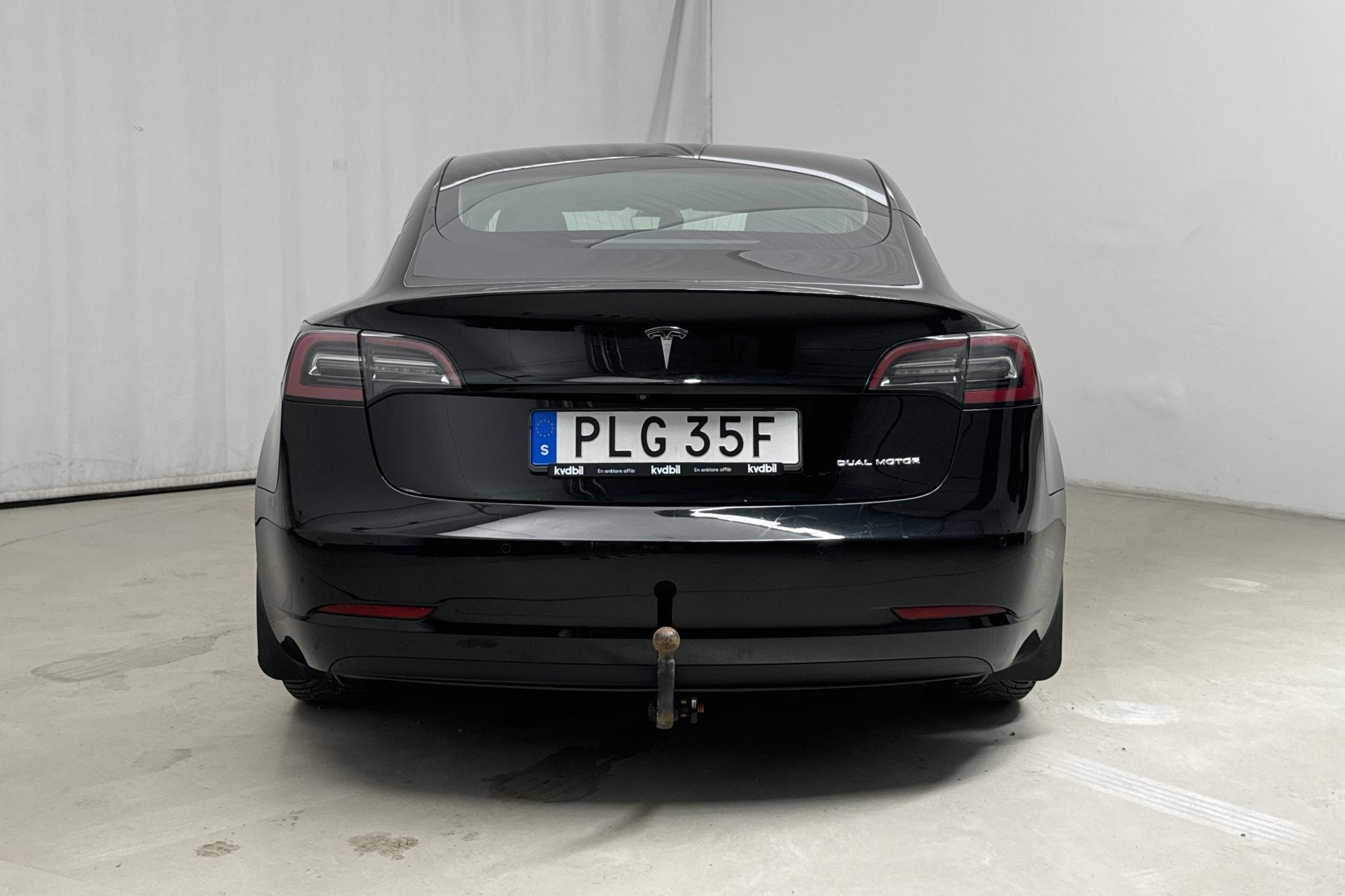 Tesla Model 3 Long Range Dual Motor AWD - 18 306 mil - Automat - svart - 2019