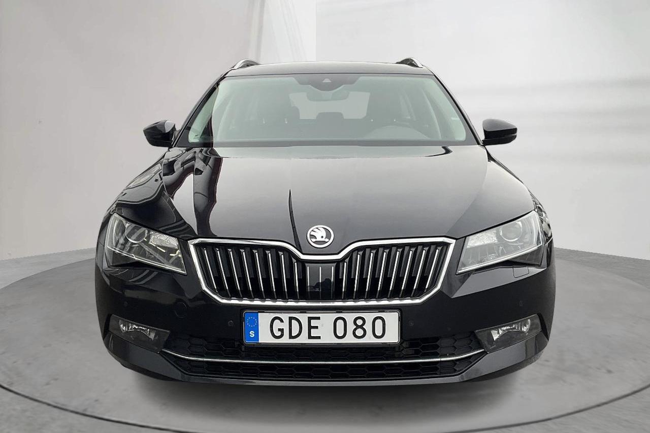 Skoda Superb 2.0 TDI 4x4 Kombi (190hk) - 206 470 km - Automatic - black - 2016