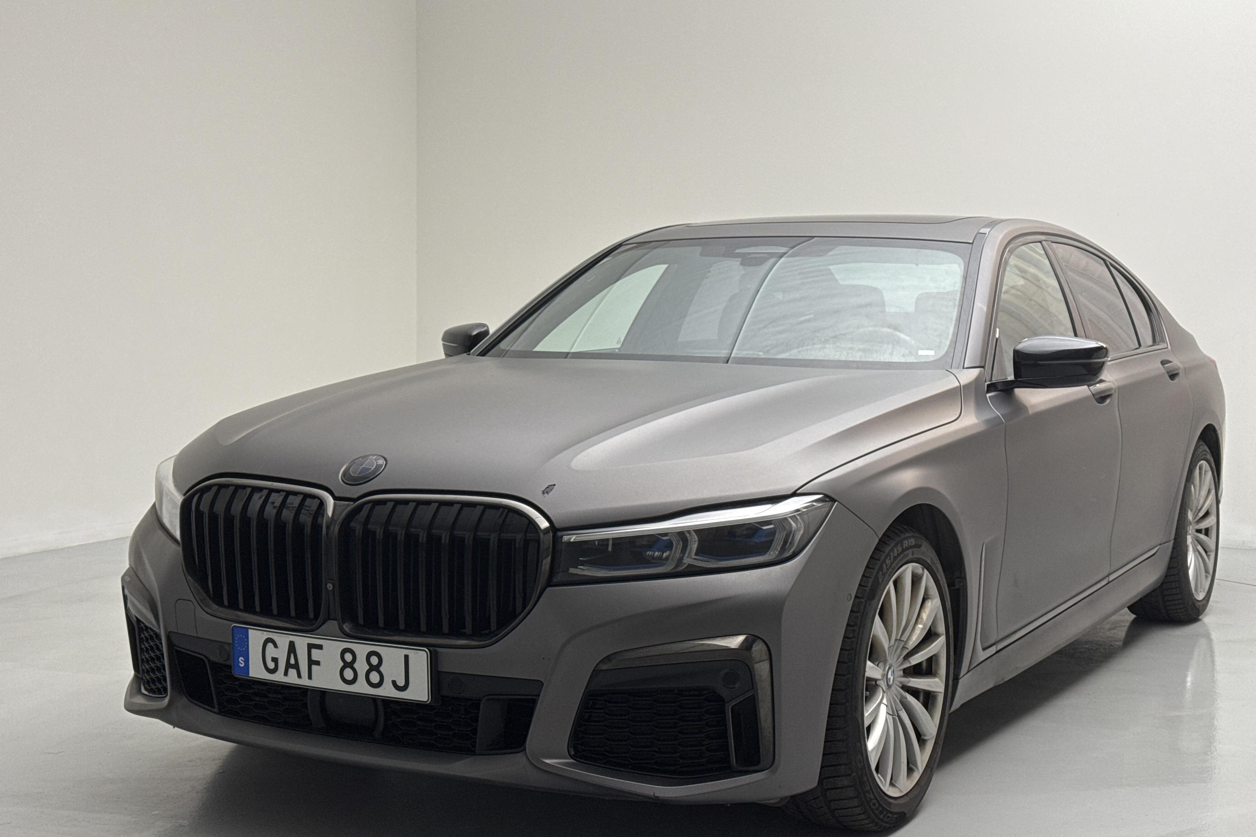 BMW 750i xDrive Sedan LCI, G11 (530hk) - 12 975 mil - Automat - svart - 2020